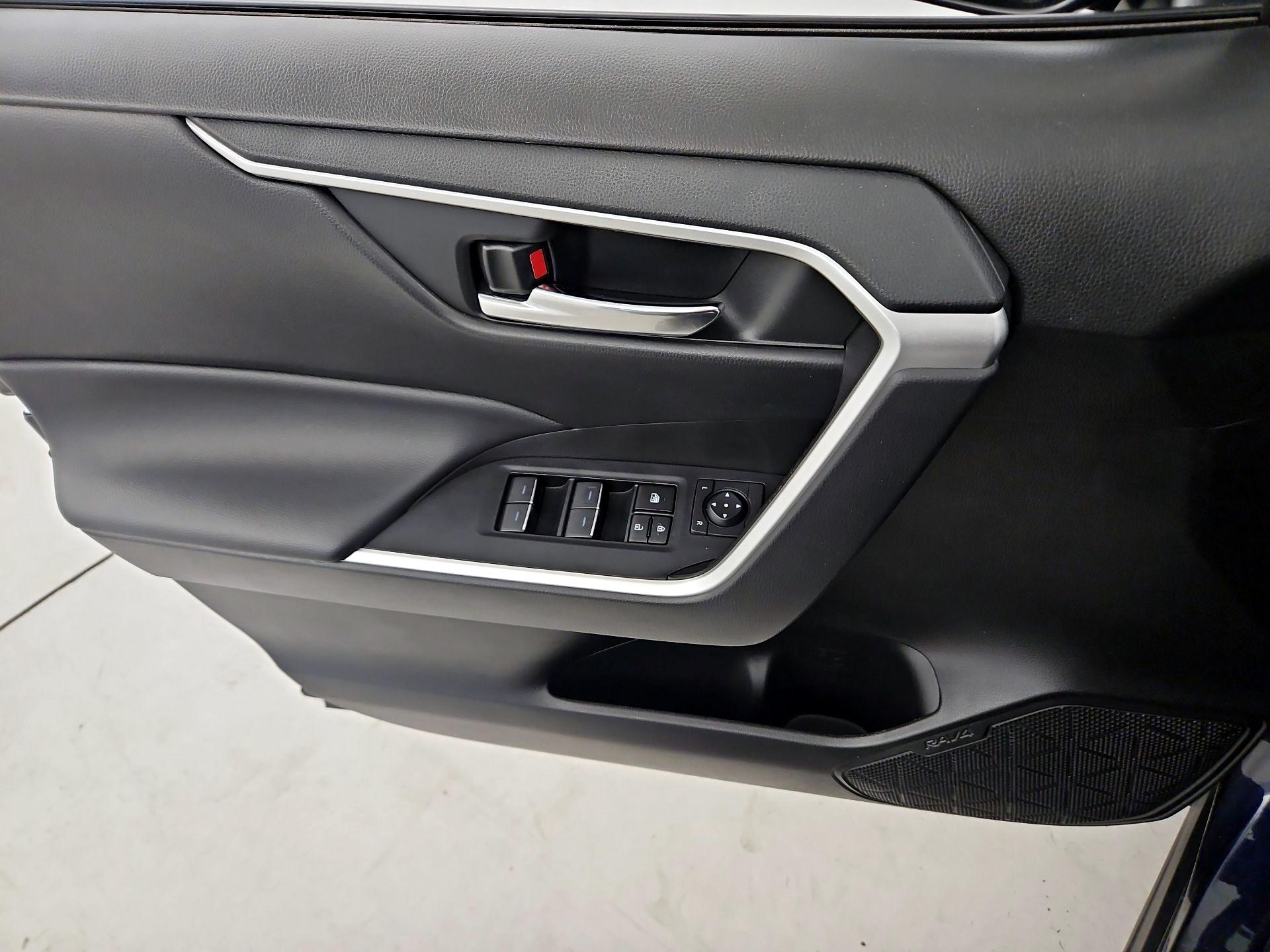 Thumbnail: 2024 Toyota RAV4 - 12