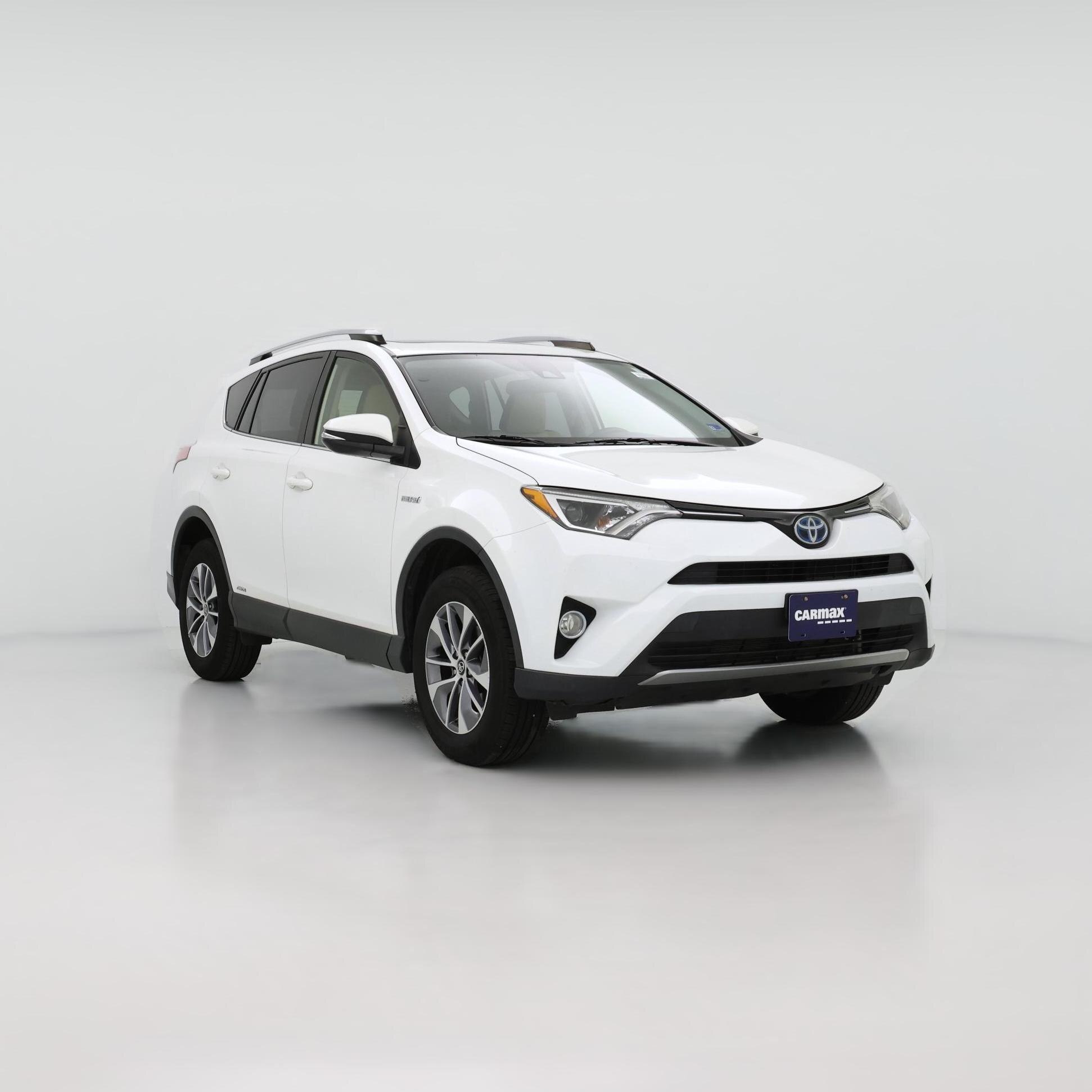 Thumbnail: 2018 Toyota RAV4 - 1