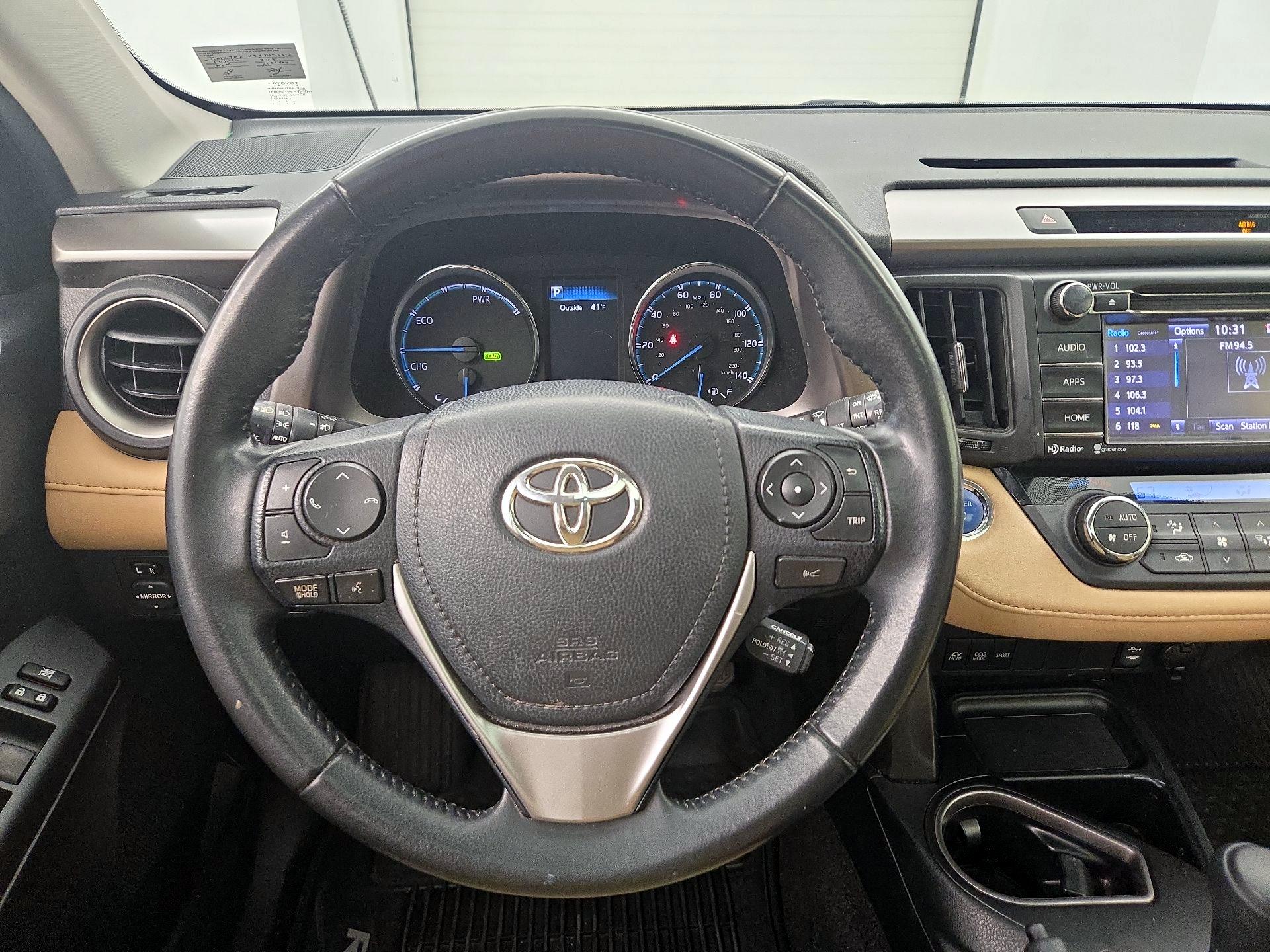 Thumbnail: 2018 Toyota RAV4 - 10