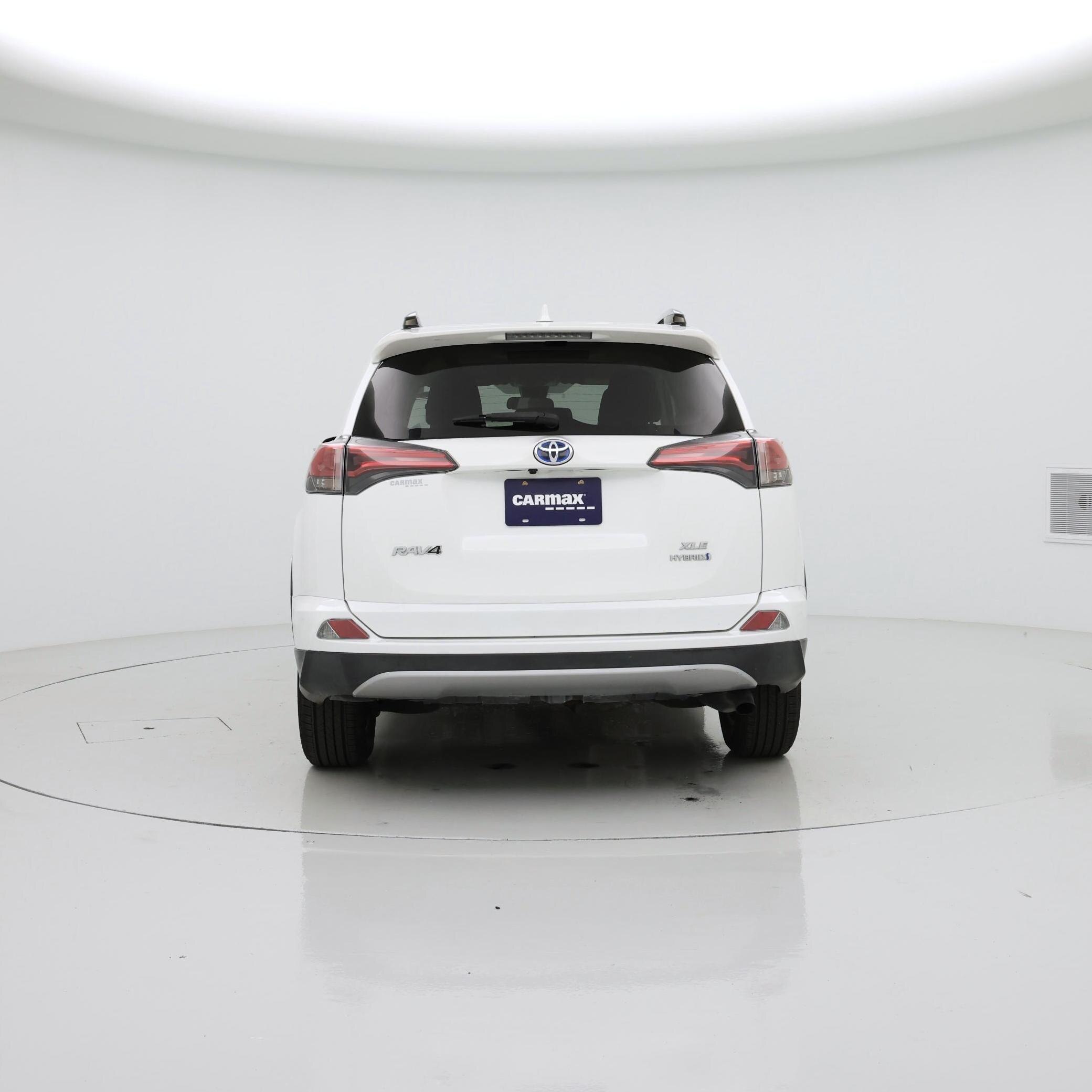 Thumbnail: 2018 Toyota RAV4 - 6