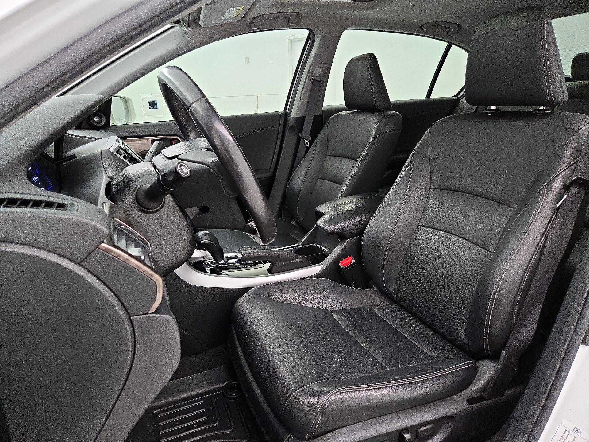 Thumbnail: 2017 Honda Accord - 11