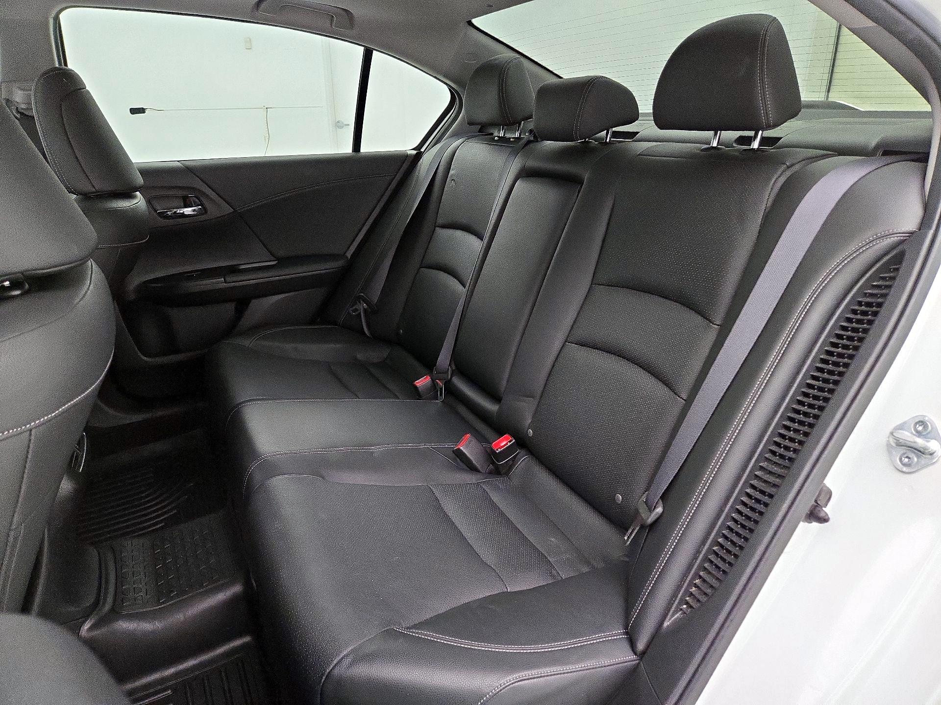 Thumbnail: 2017 Honda Accord - 20