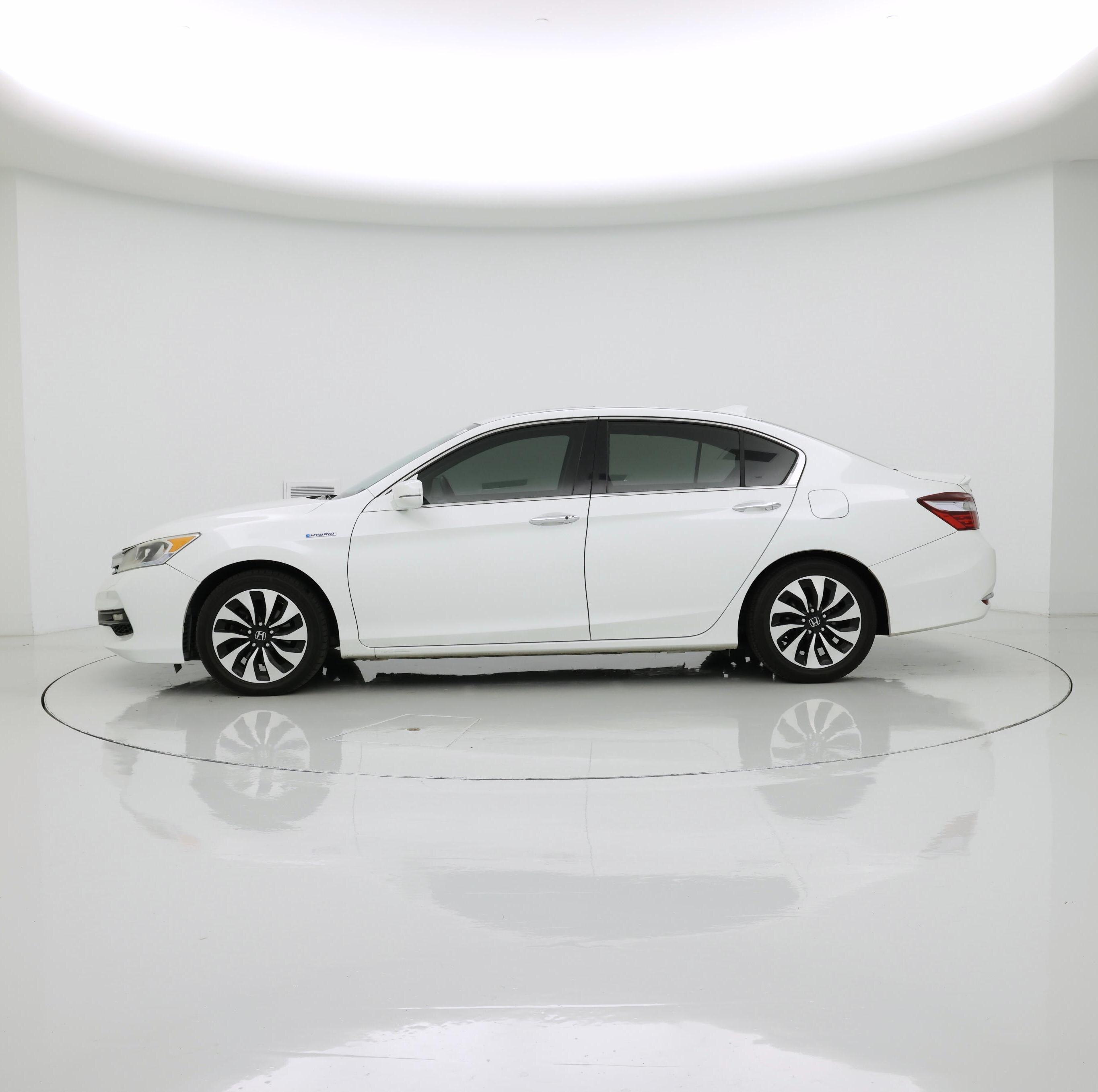 Thumbnail: 2017 Honda Accord - 3