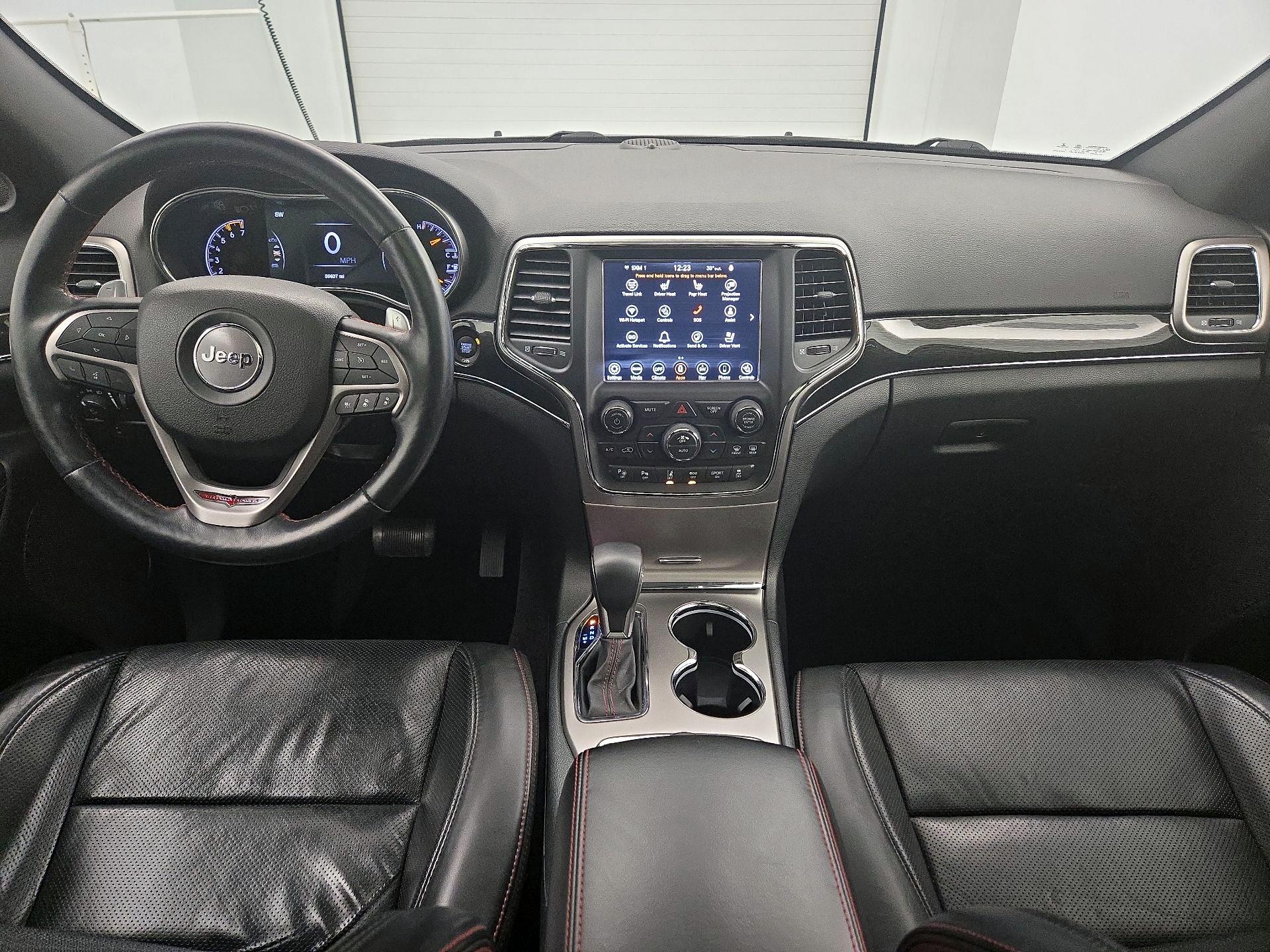 Thumbnail: 2018 Jeep Grand Cherokee - 9