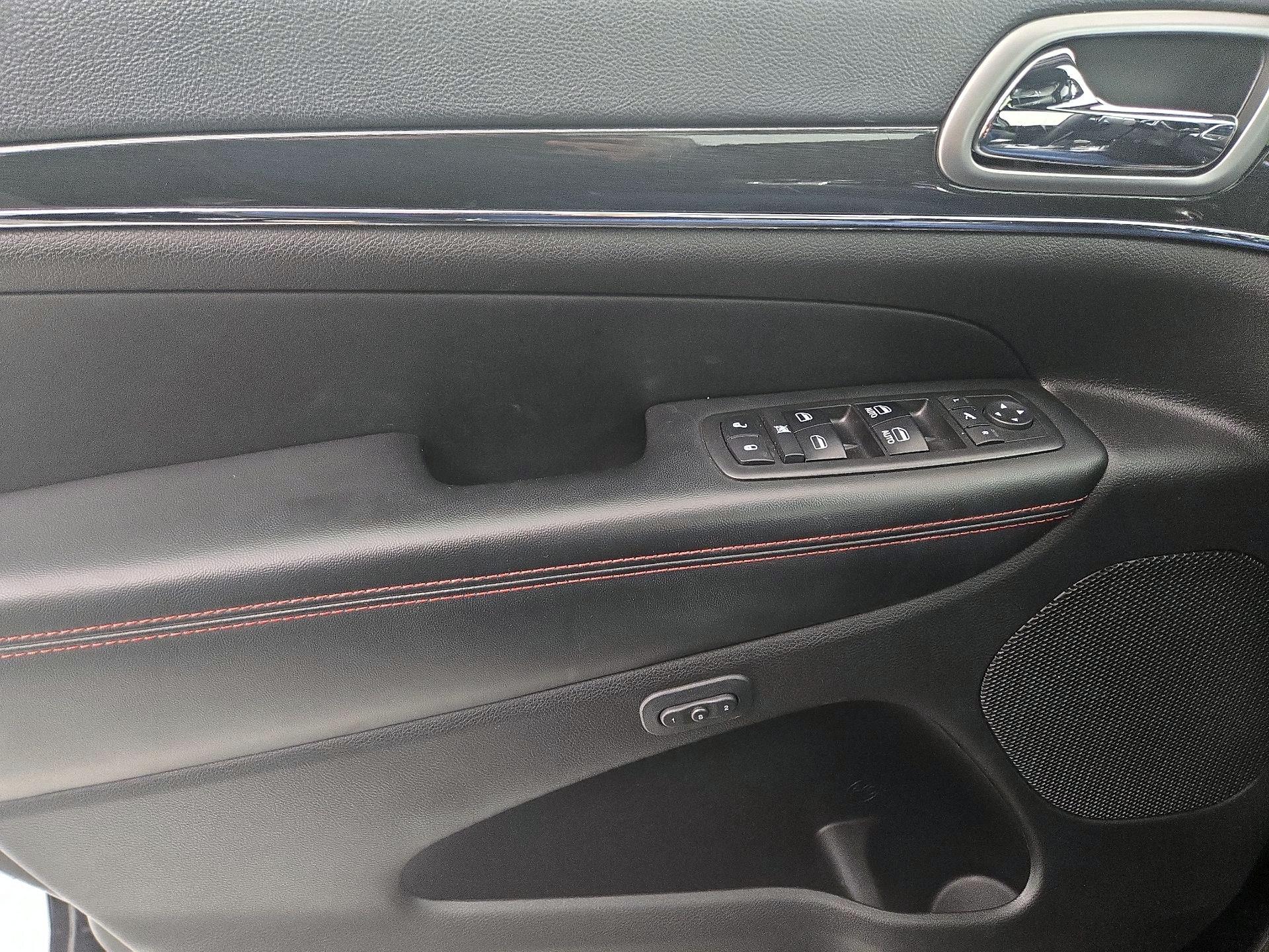 Thumbnail: 2018 Jeep Grand Cherokee - 12