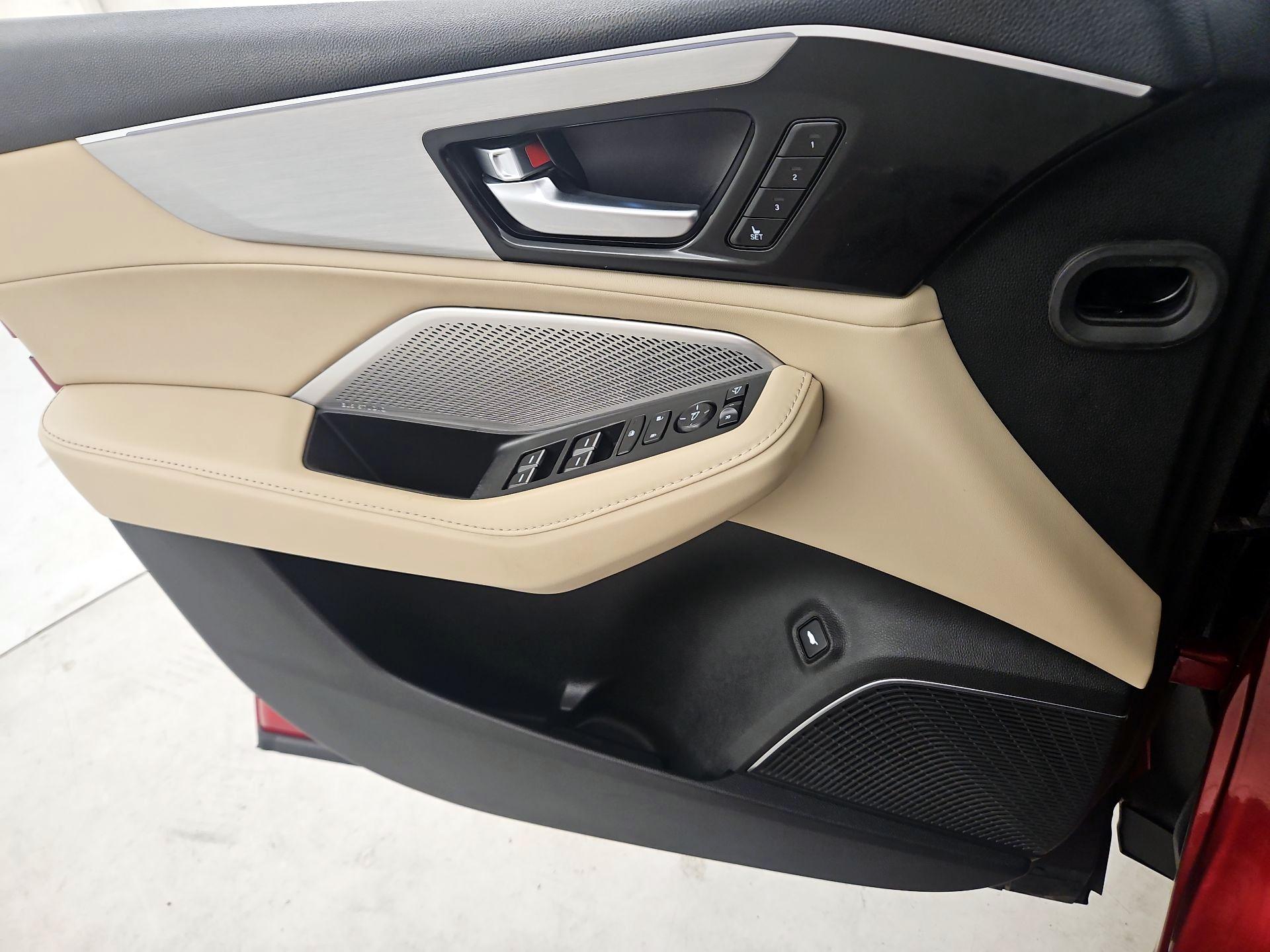 Thumbnail: 2022 Acura MDX - 12