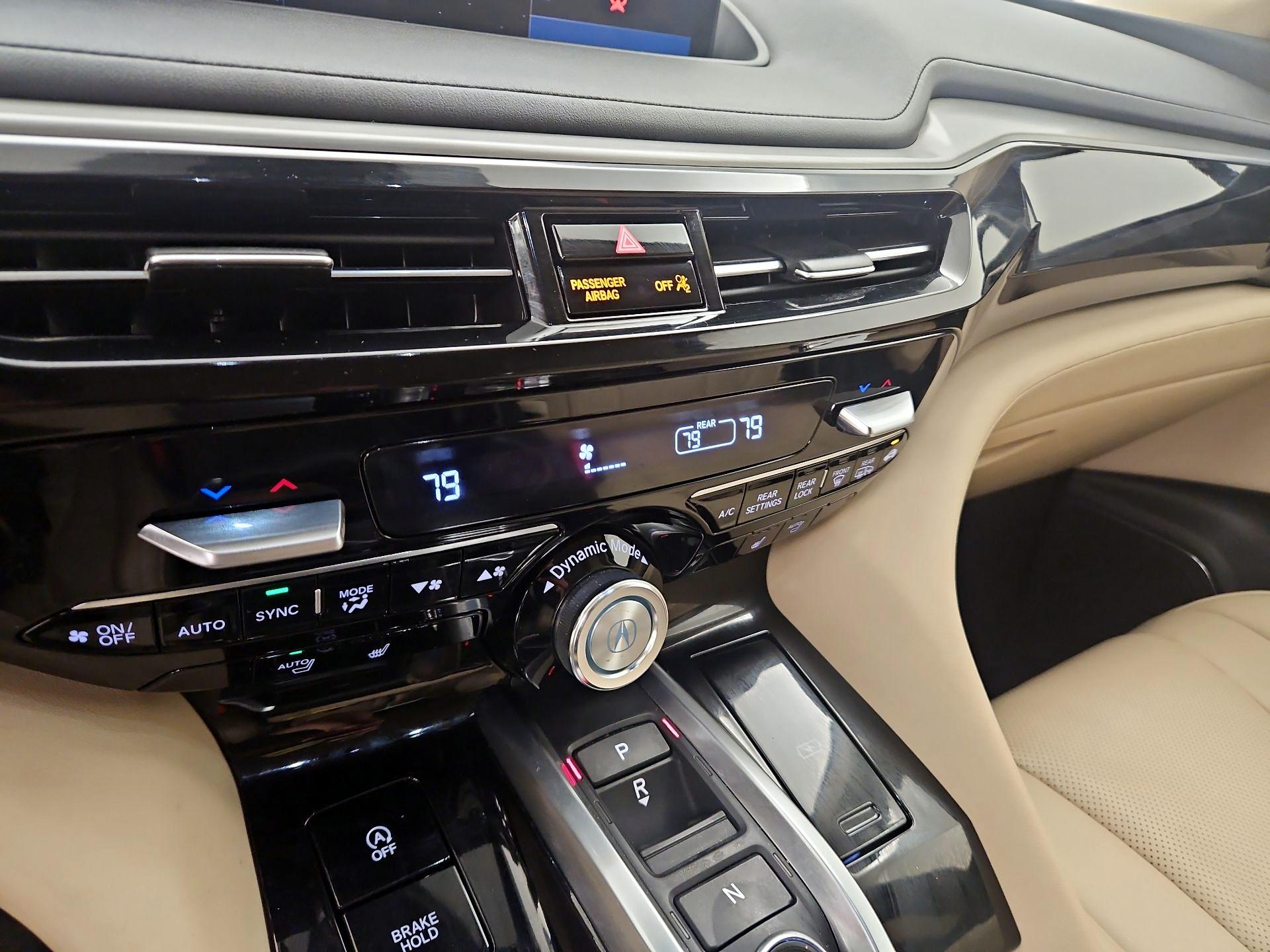 Thumbnail: 2022 Acura MDX - 17