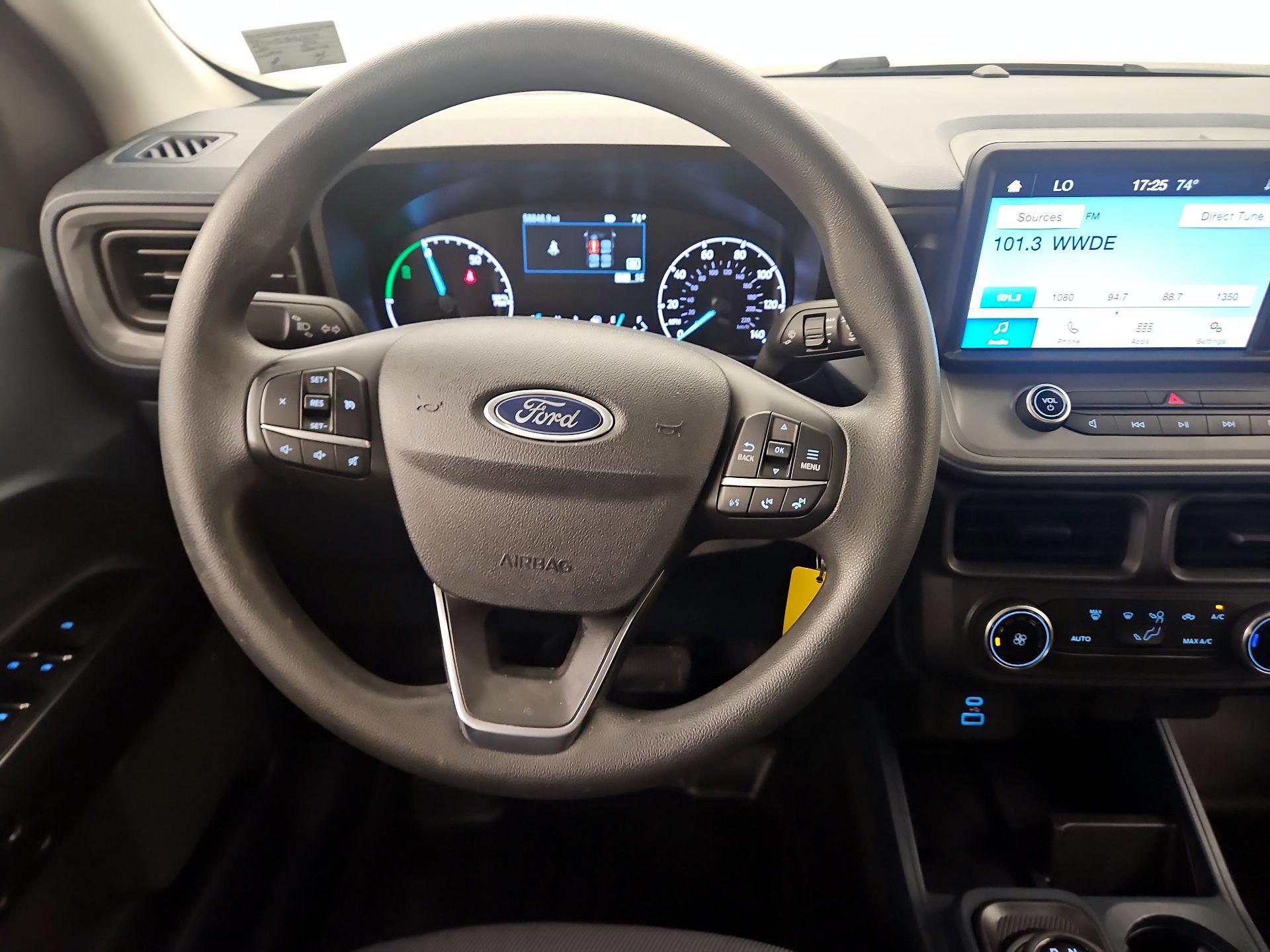 Thumbnail: 2022 Ford Maverick - 10