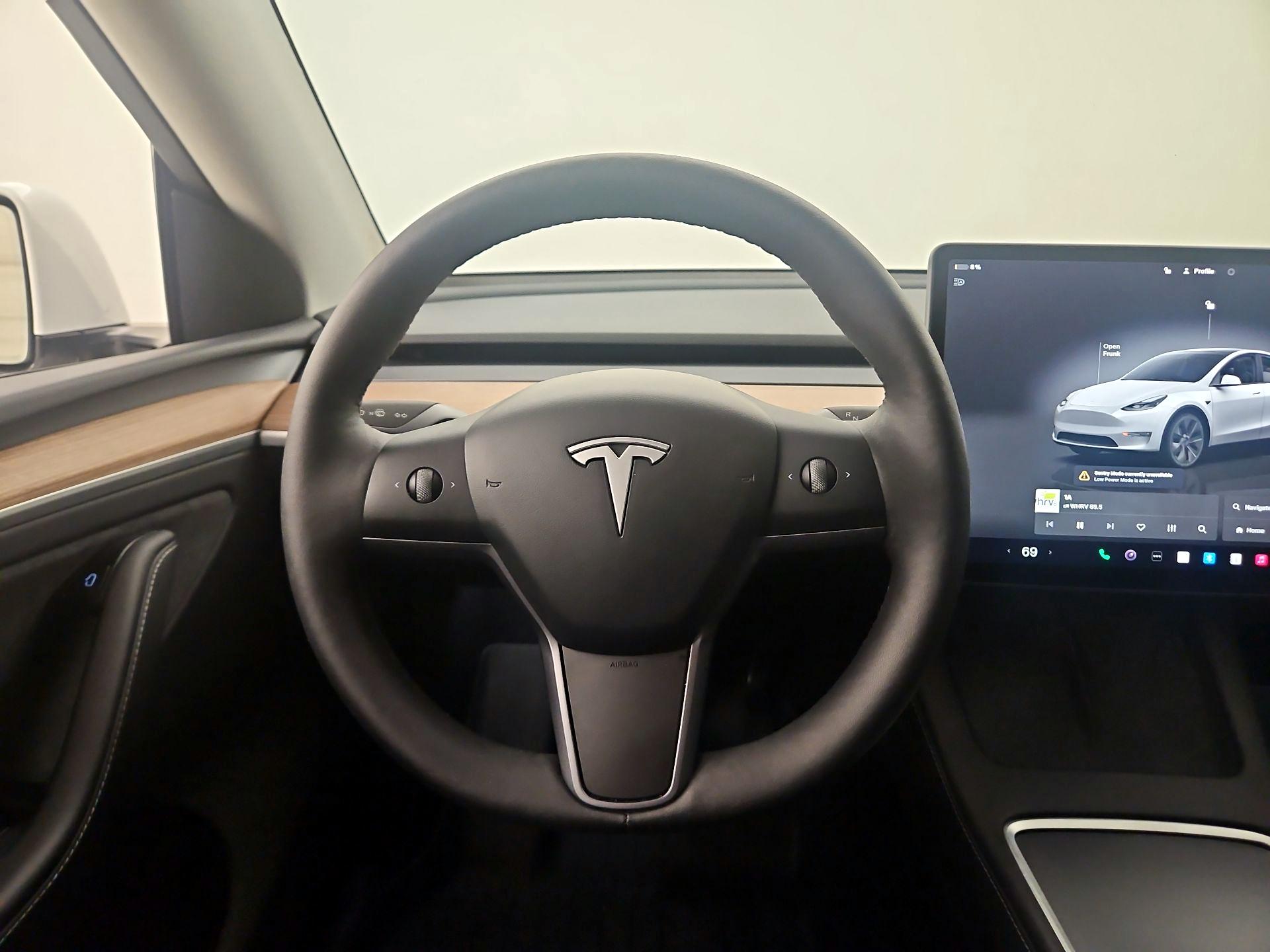 Thumbnail: 2025 Tesla Model Y - 10