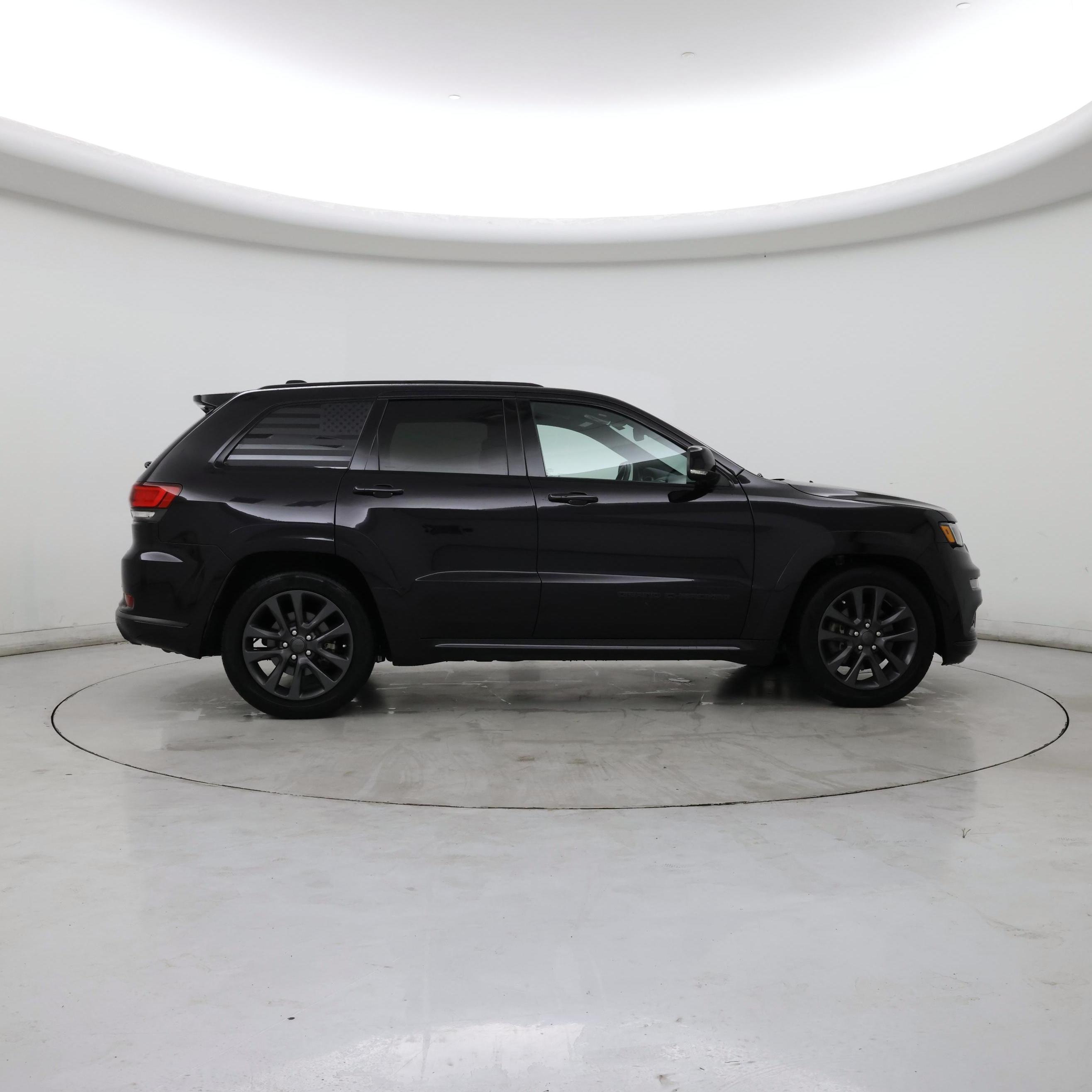 Thumbnail: 2018 Jeep Grand Cherokee - 7