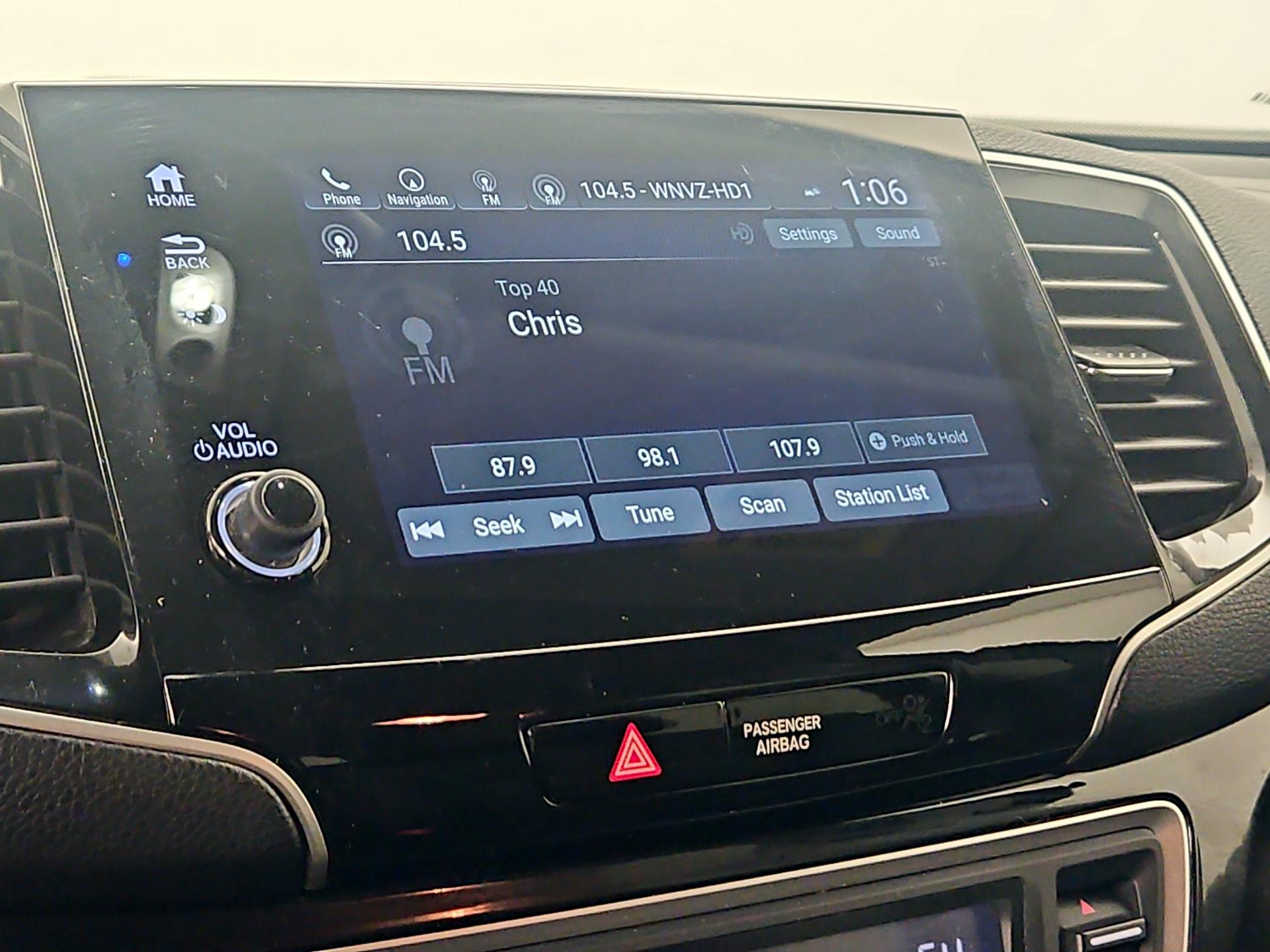 Thumbnail: 2019 Honda Pilot - 16