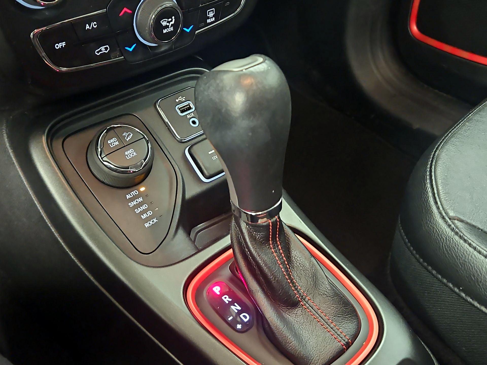 Thumbnail: 2018 Jeep Compass - 17