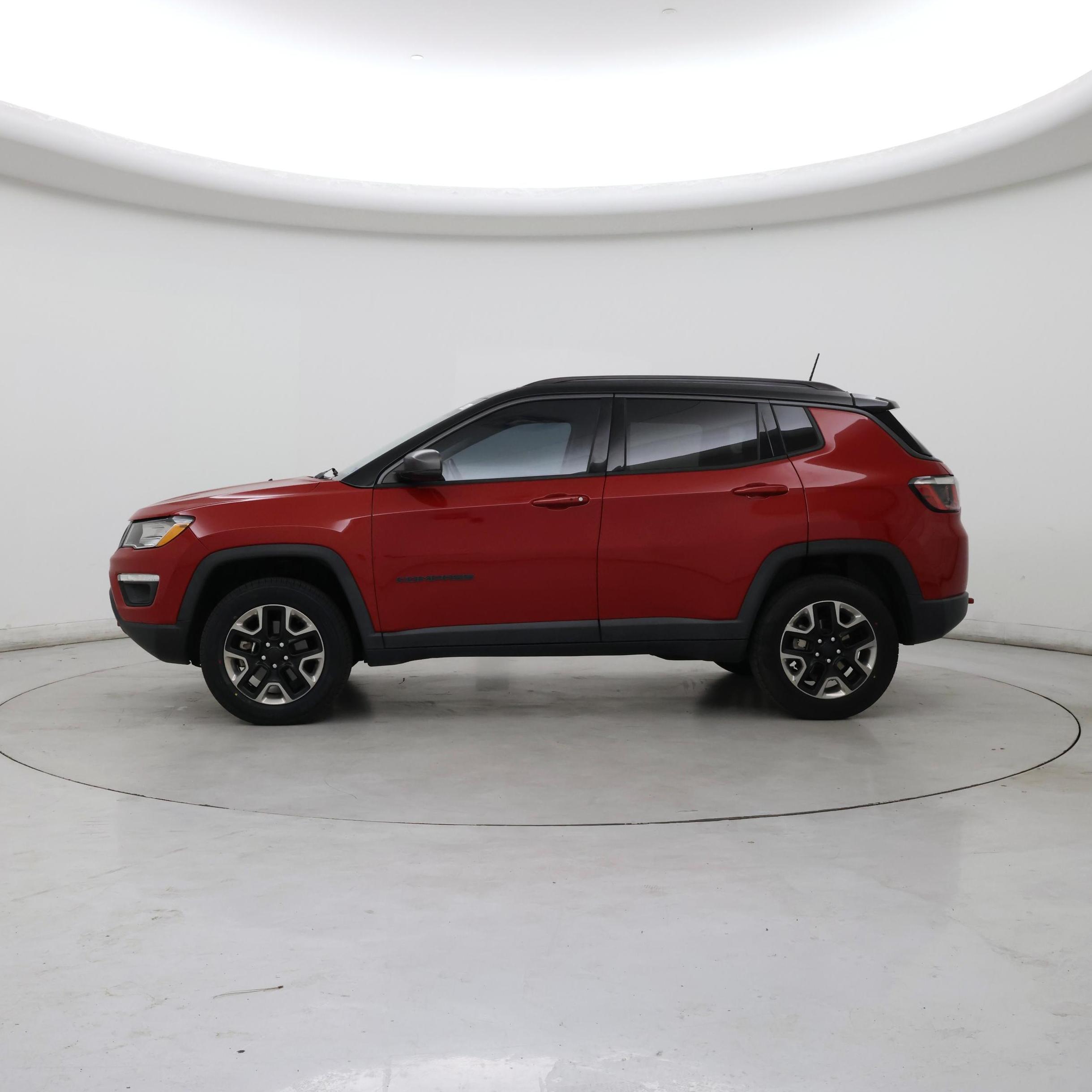 Thumbnail: 2018 Jeep Compass - 3