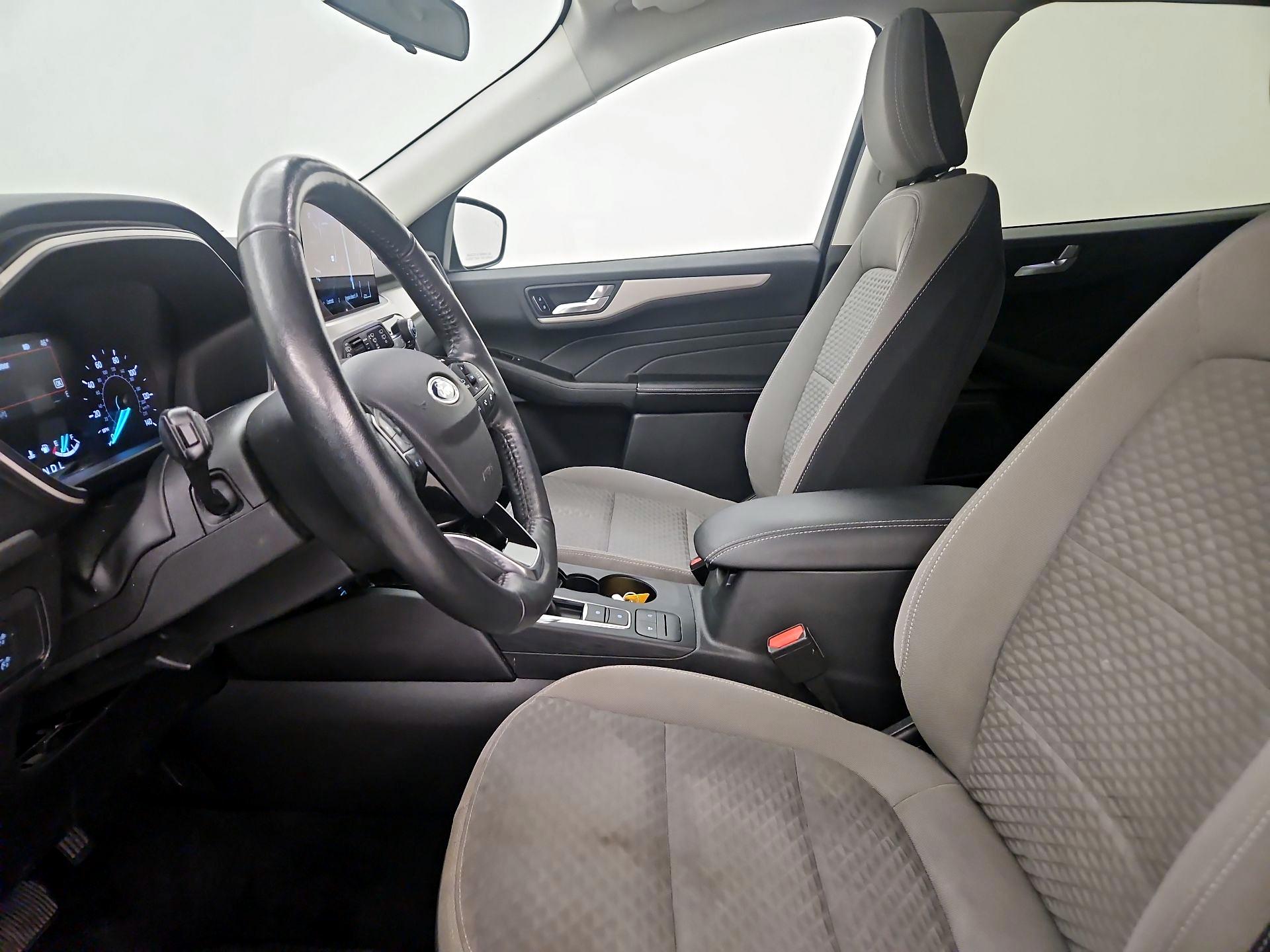 Thumbnail: 2021 Ford Escape - 11