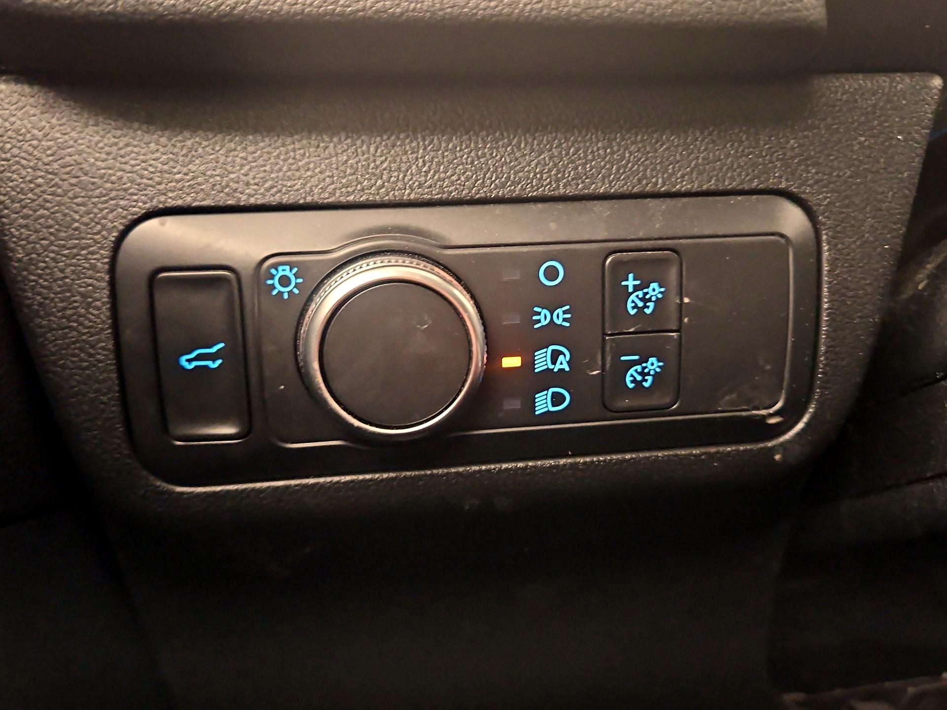 Thumbnail: 2021 Ford Escape - 13