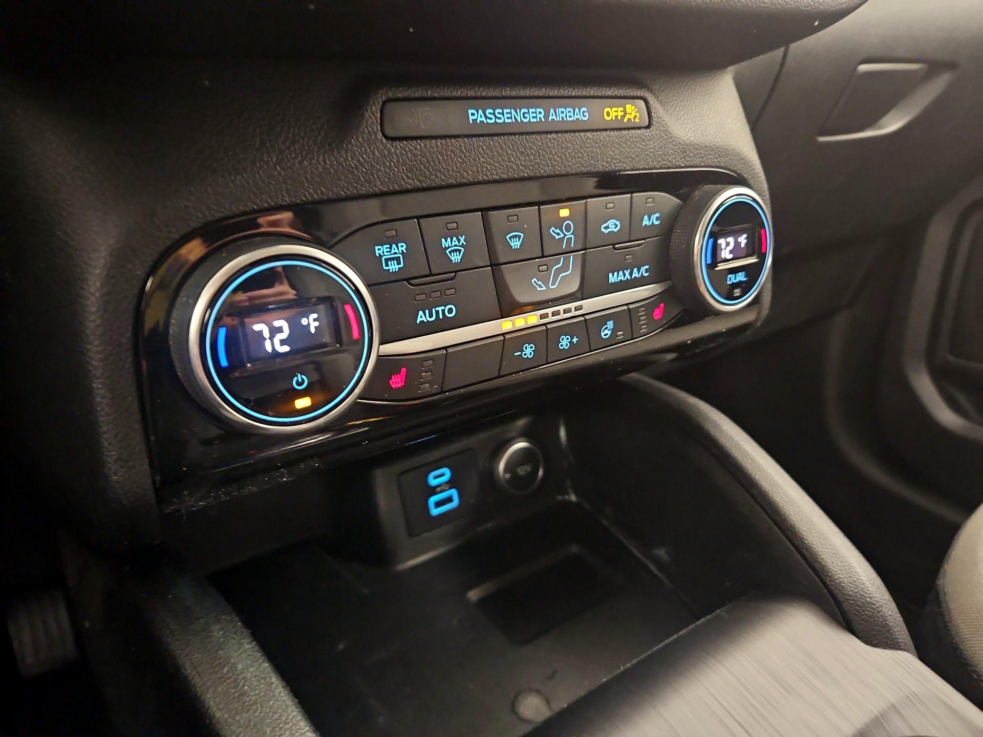 Thumbnail: 2021 Ford Escape - 17