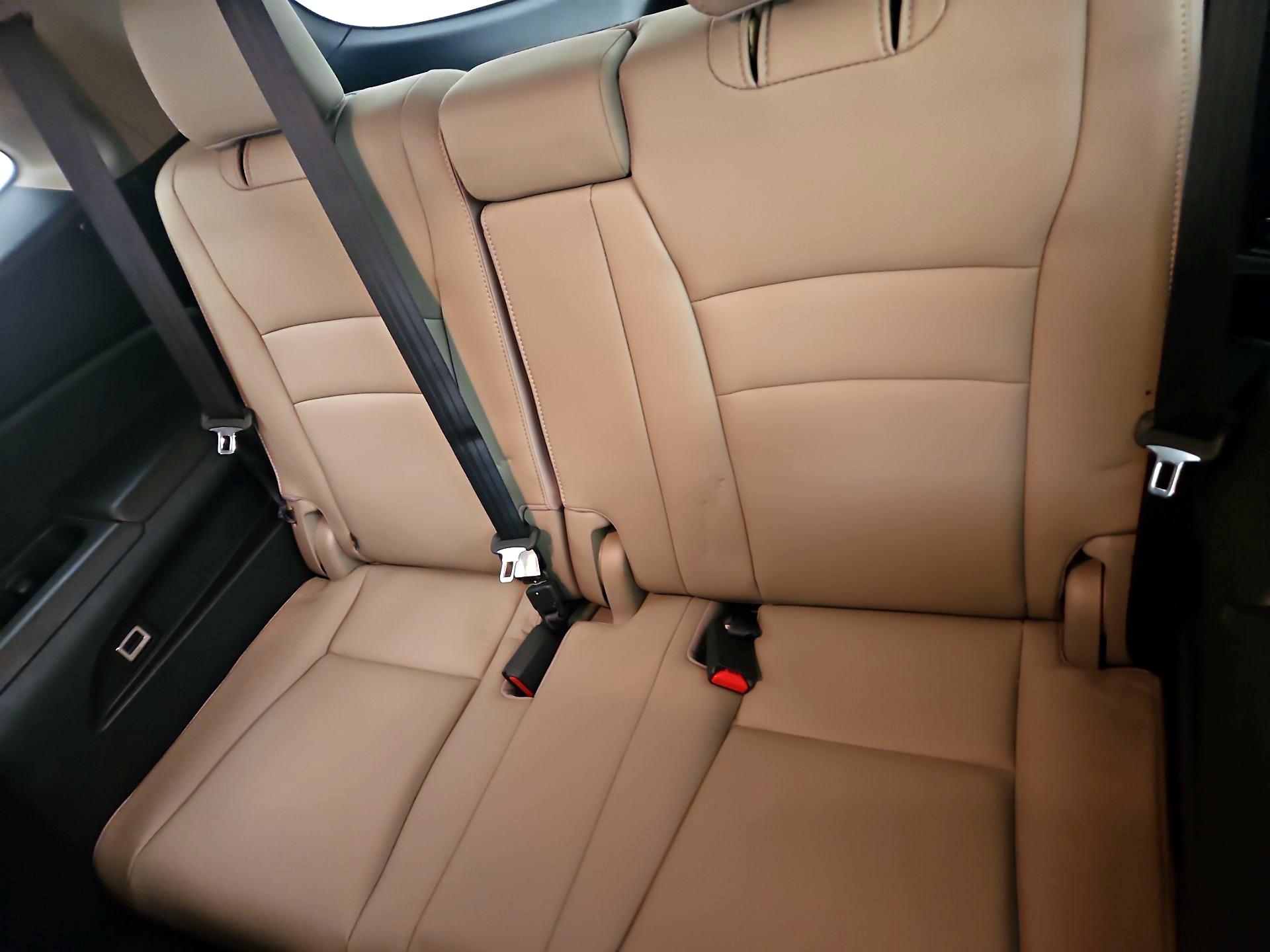 Thumbnail: 2016 Honda Pilot - 19