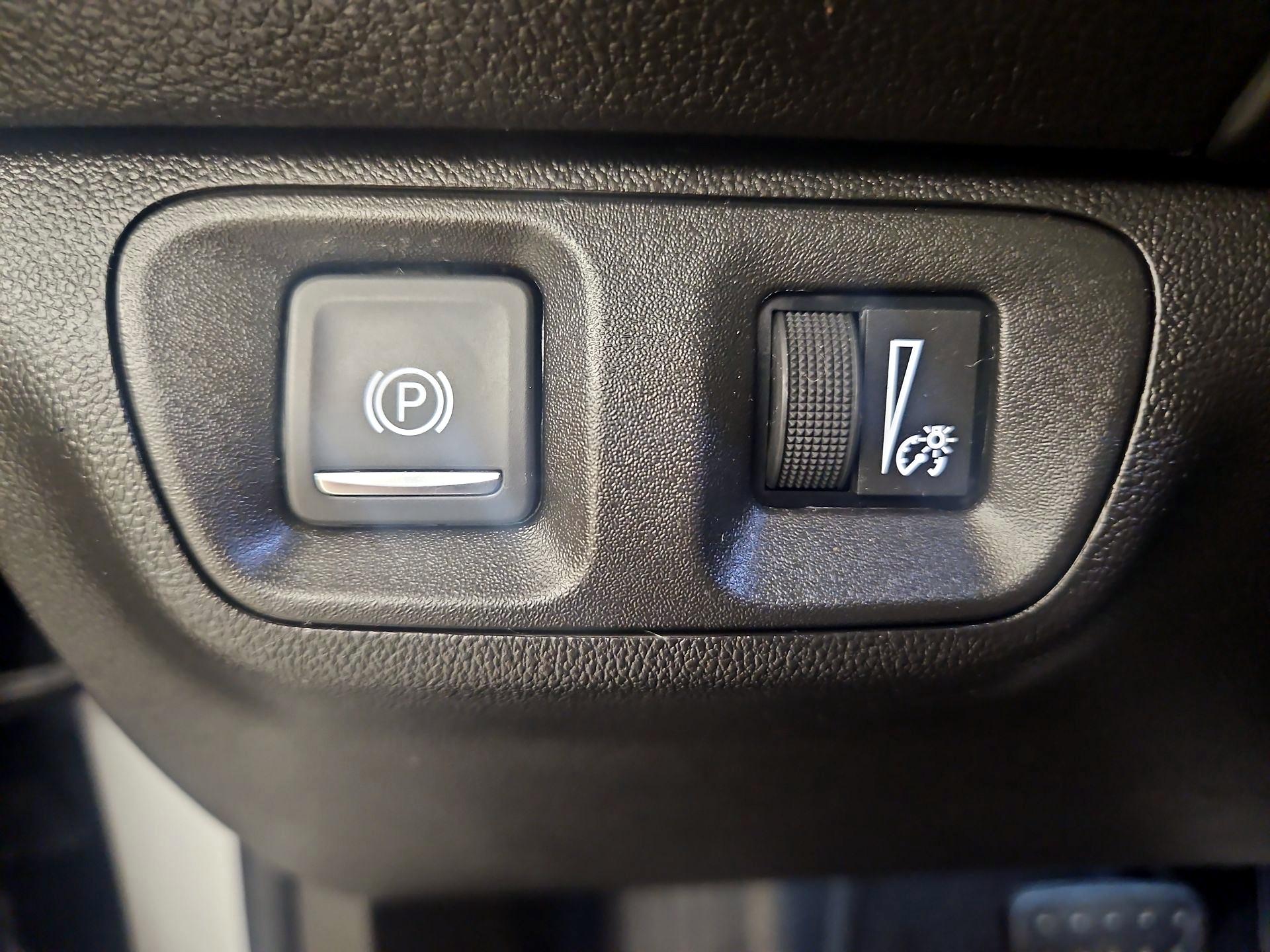 Thumbnail: 2018 GMC Acadia - 13