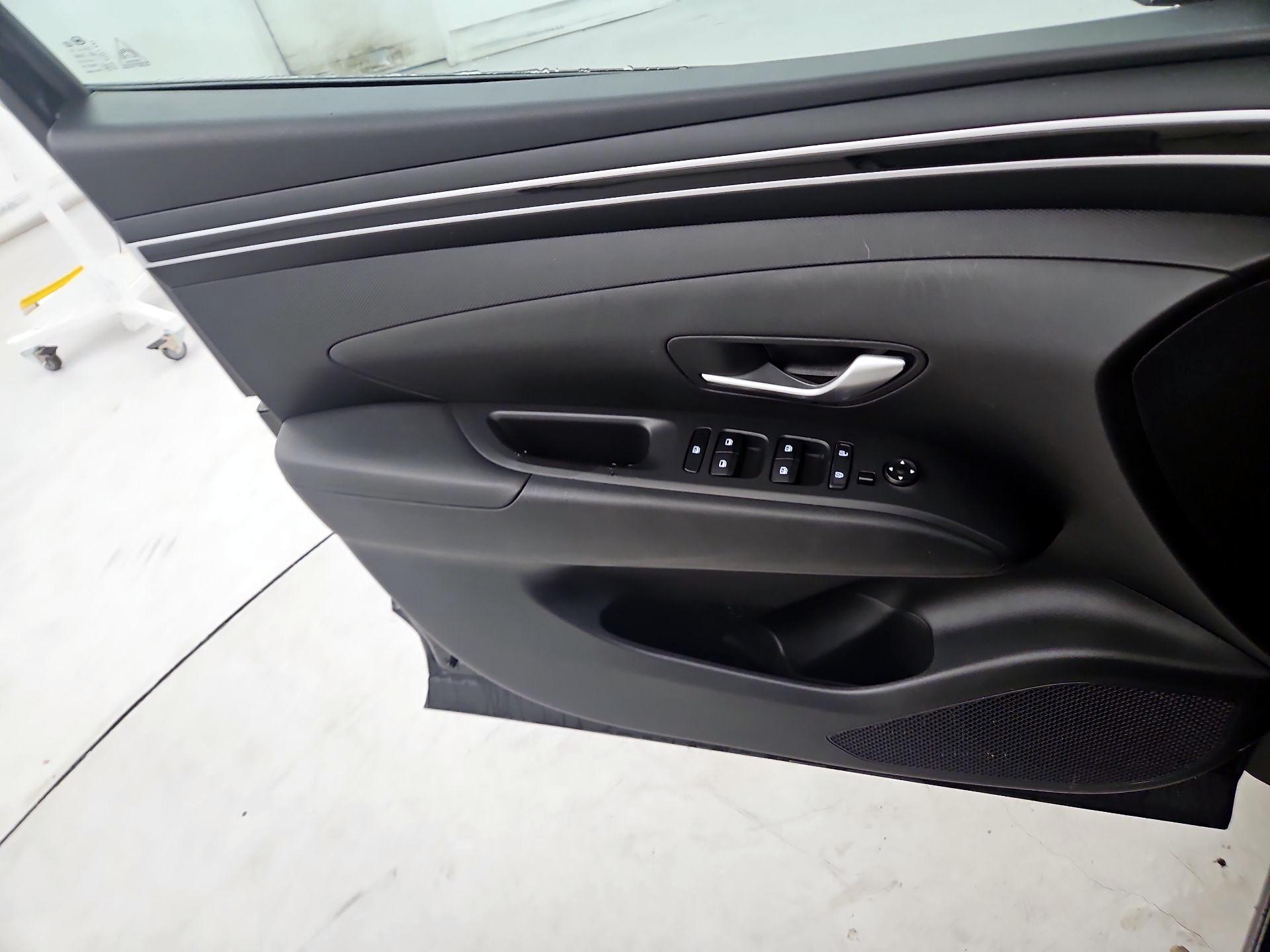 Thumbnail: 2022 Hyundai Tucson - 12