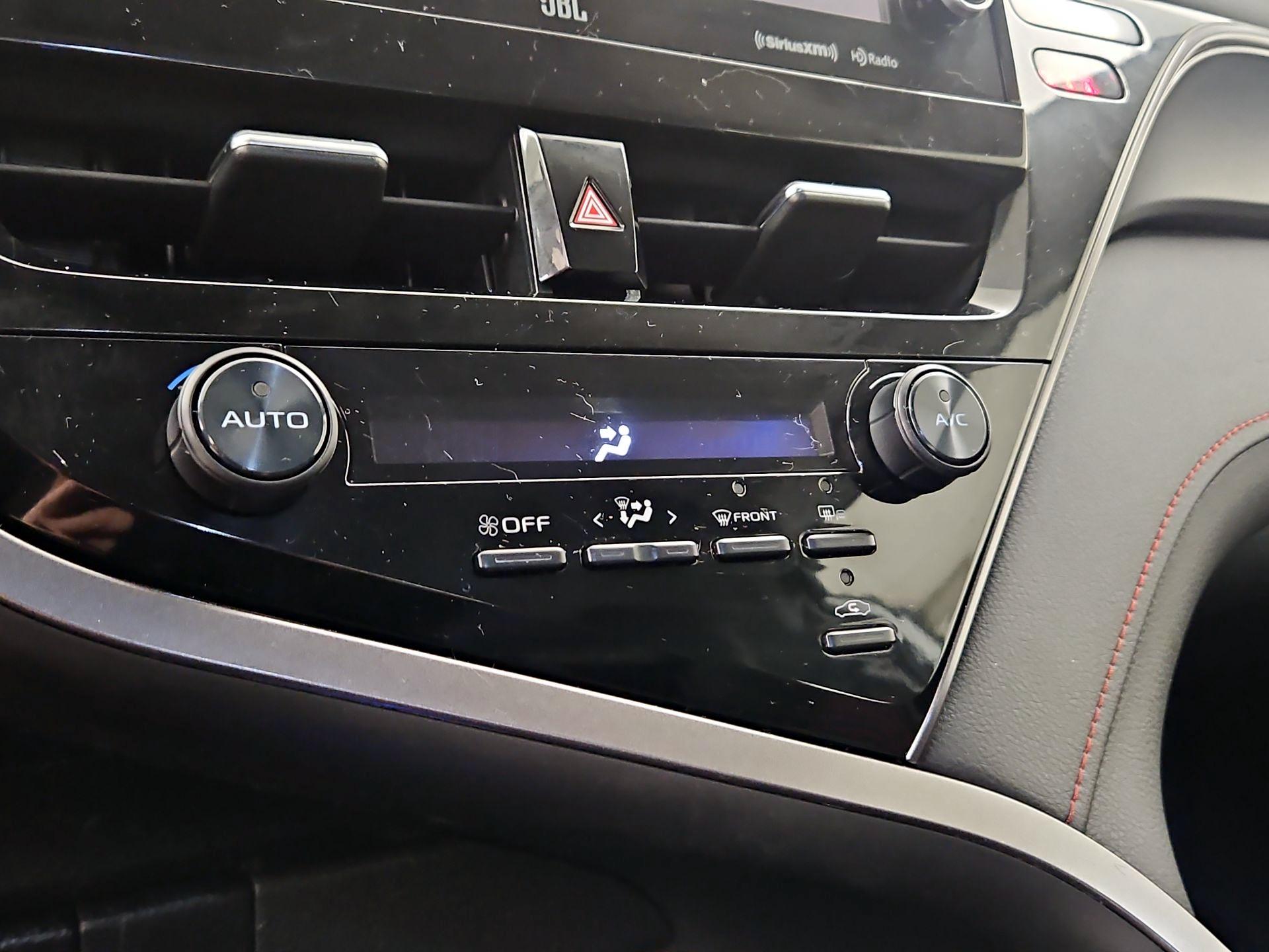 Thumbnail: 2021 Toyota Camry - 16