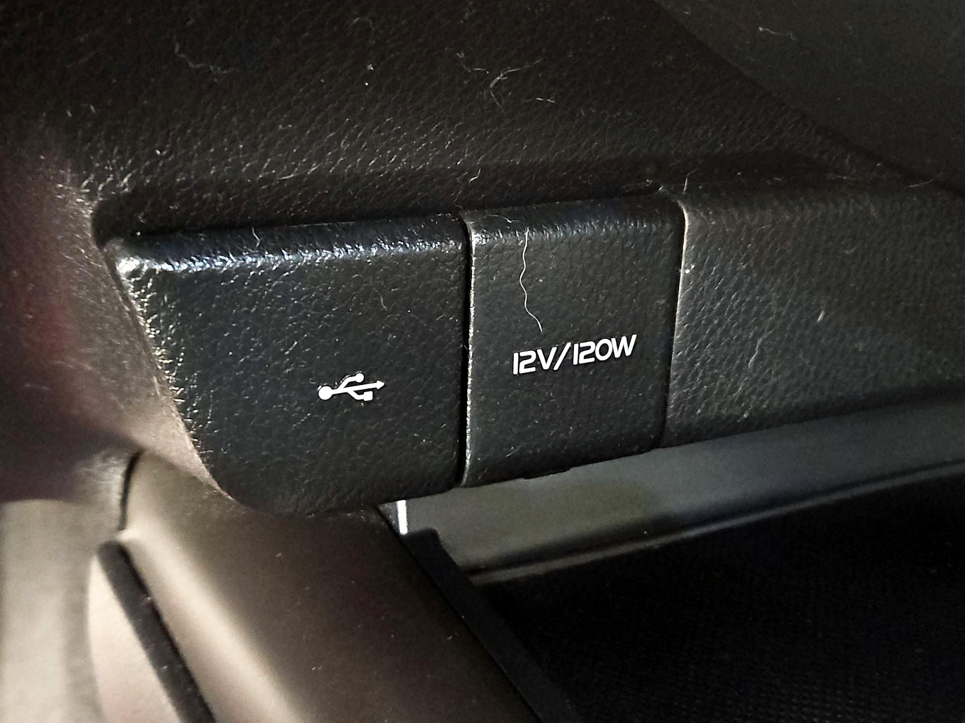 Thumbnail: 2021 Toyota Camry - 18