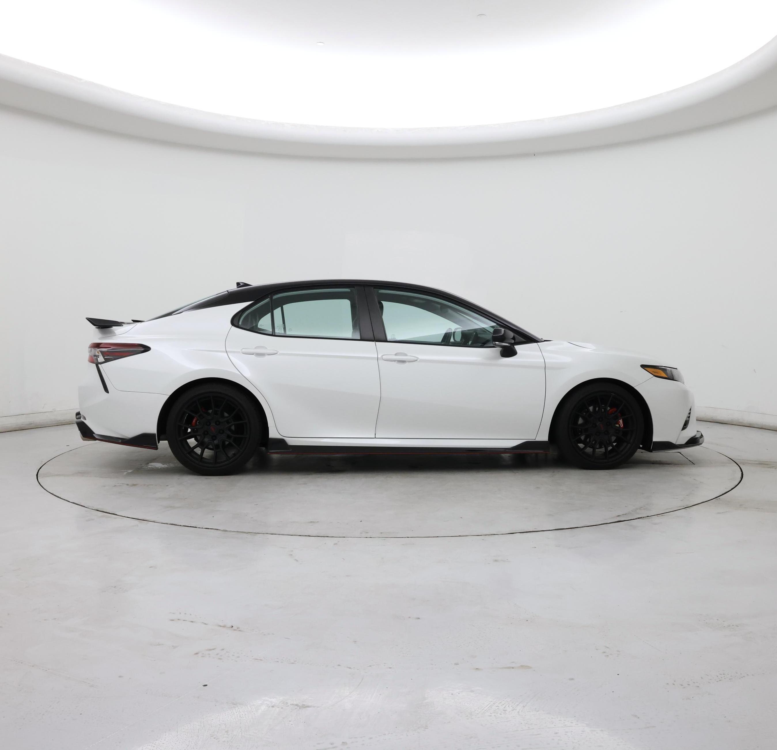 Thumbnail: 2021 Toyota Camry - 7