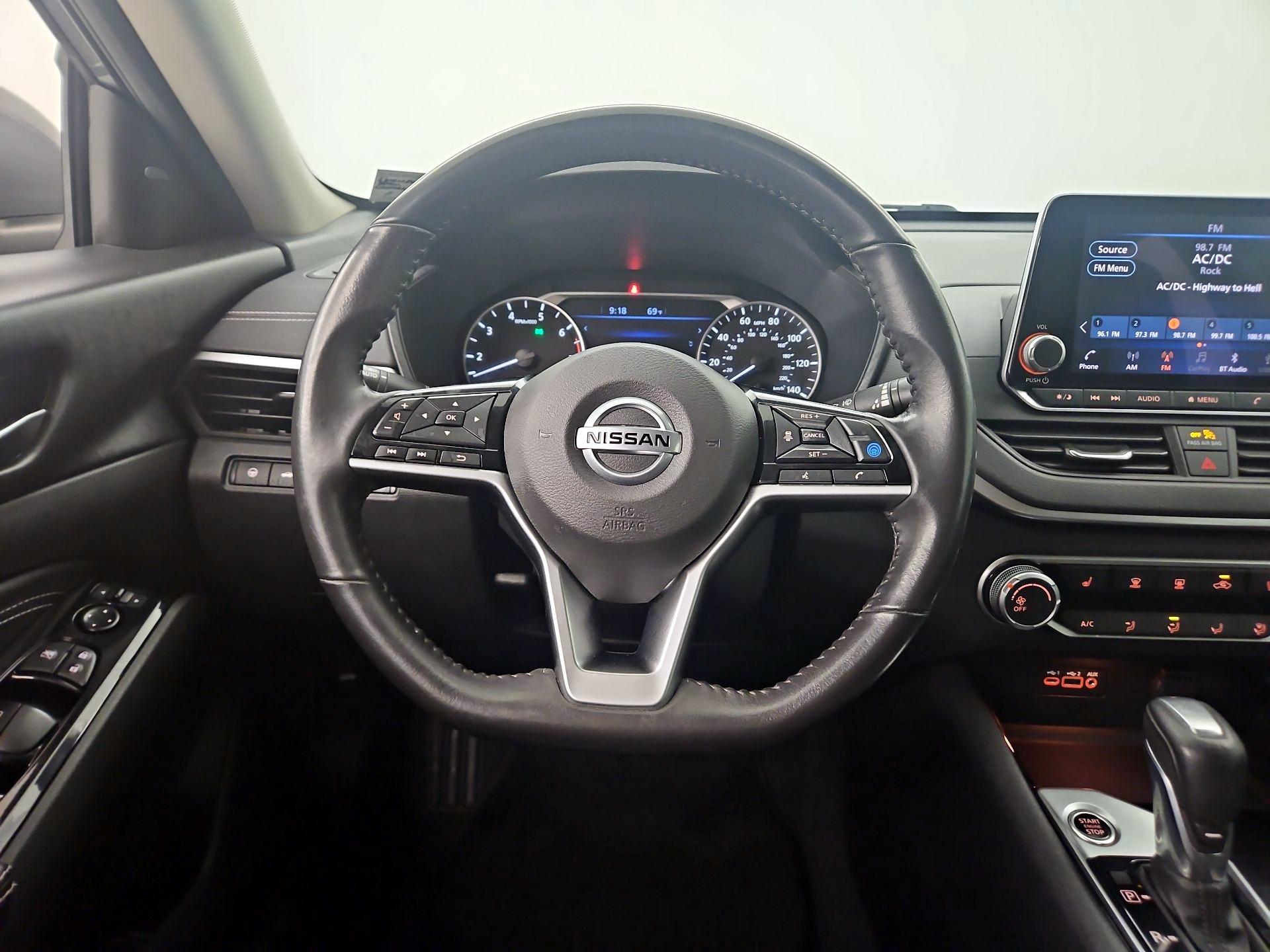 Thumbnail: 2021 Nissan Altima - 10