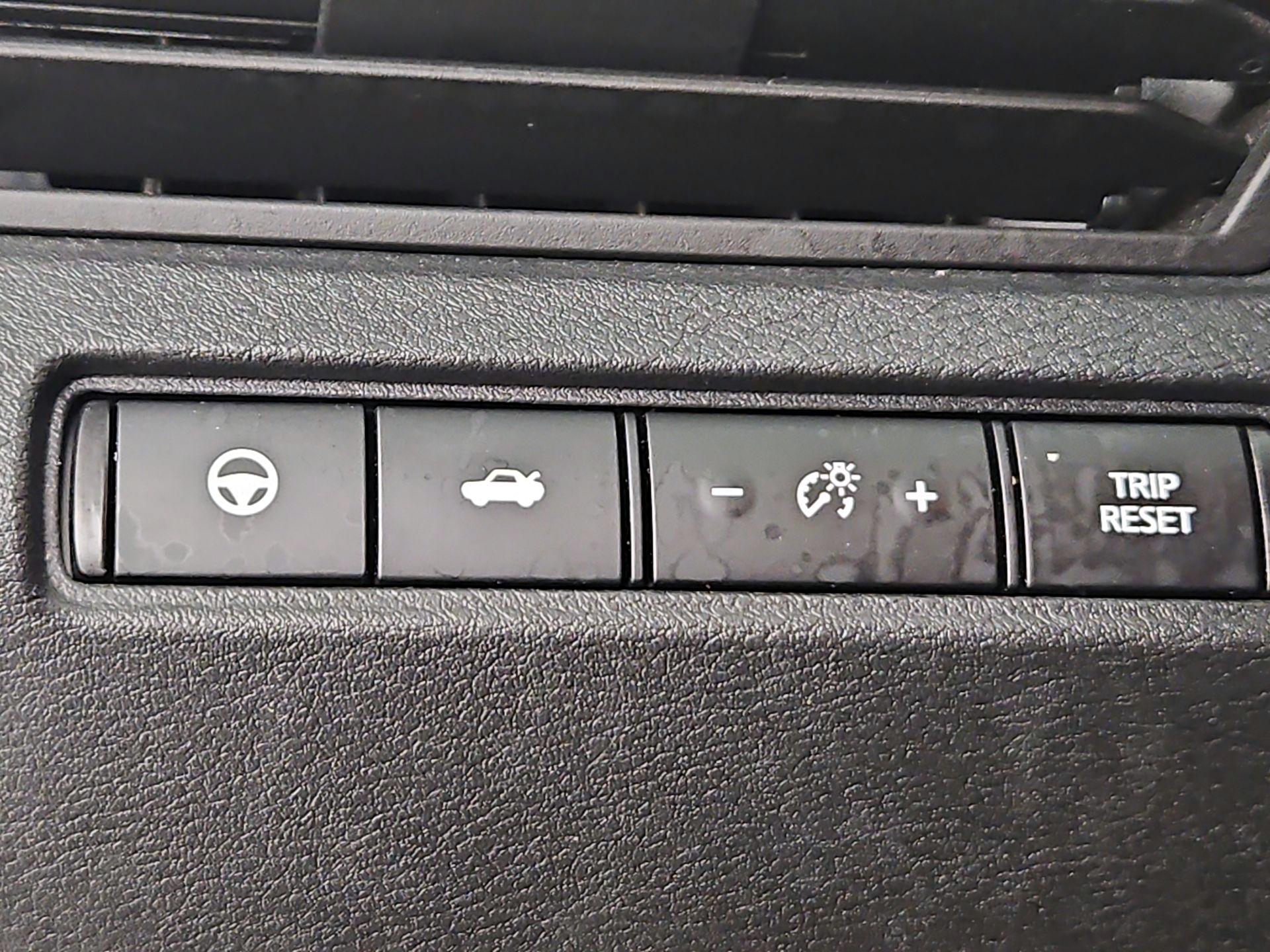 Thumbnail: 2021 Nissan Altima - 13