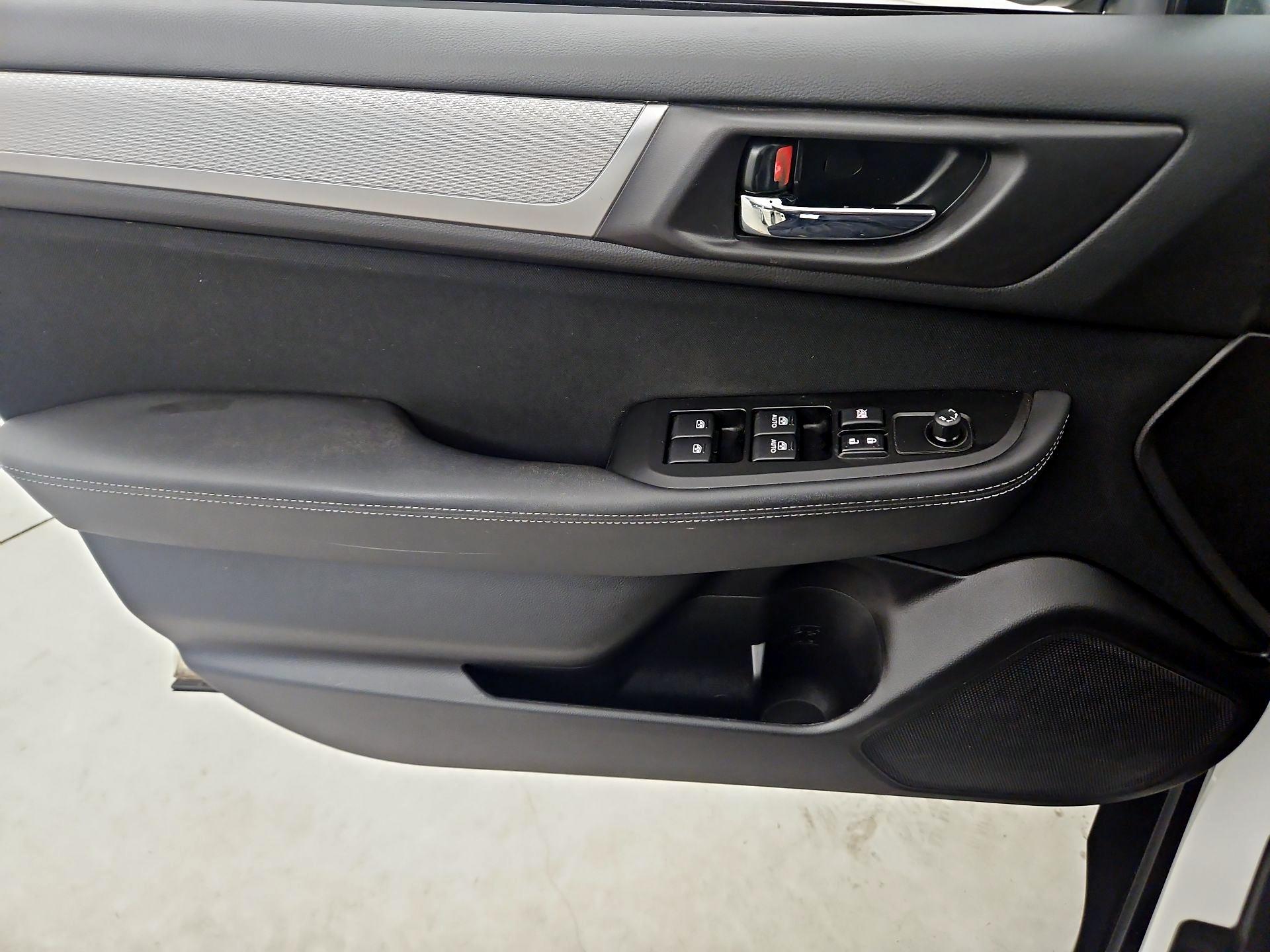 Thumbnail: 2017 Subaru Outback - 12