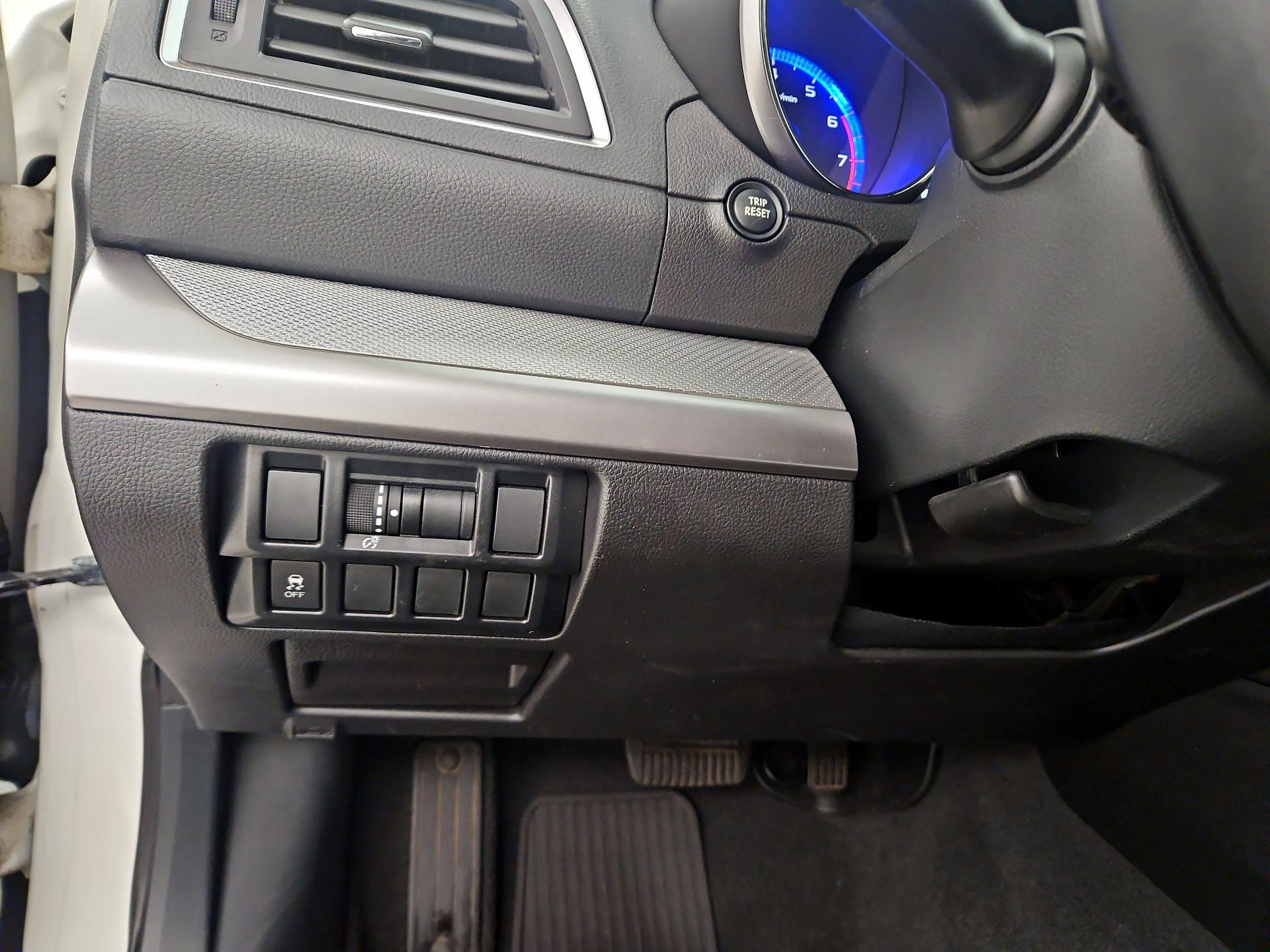 Thumbnail: 2017 Subaru Outback - 13