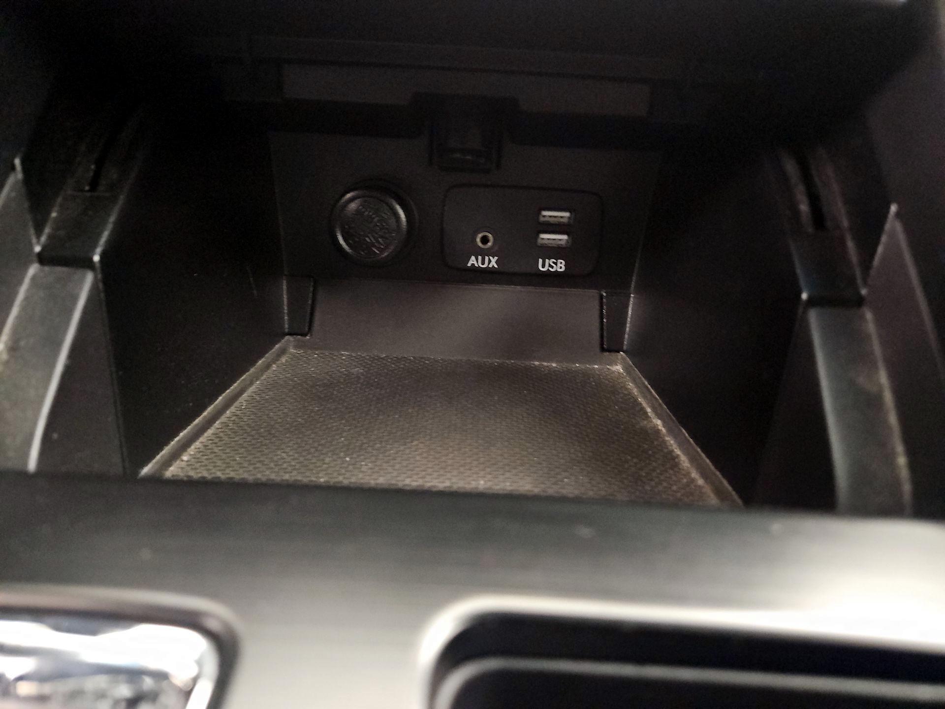 Thumbnail: 2017 Subaru Outback - 18