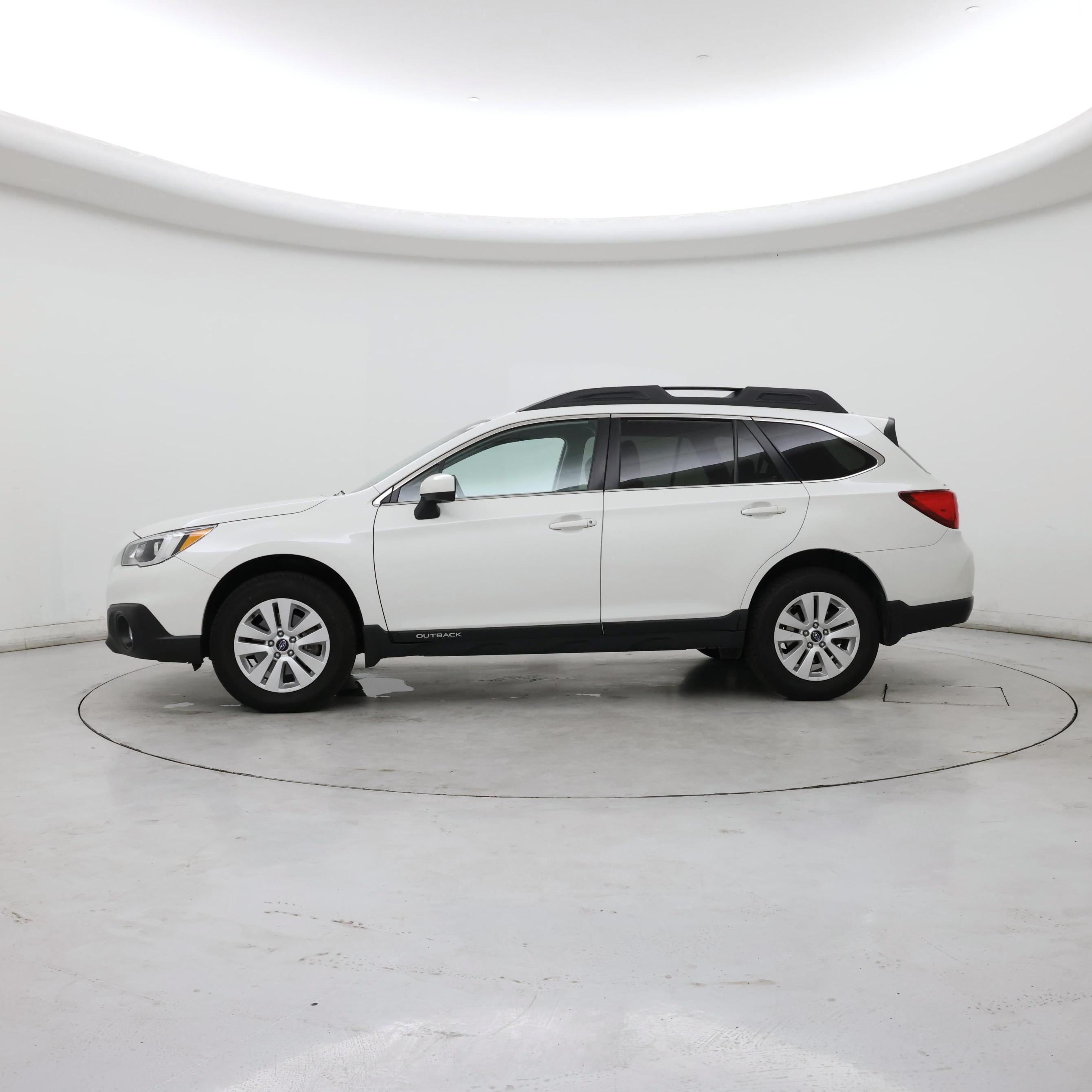 Thumbnail: 2017 Subaru Outback - 3