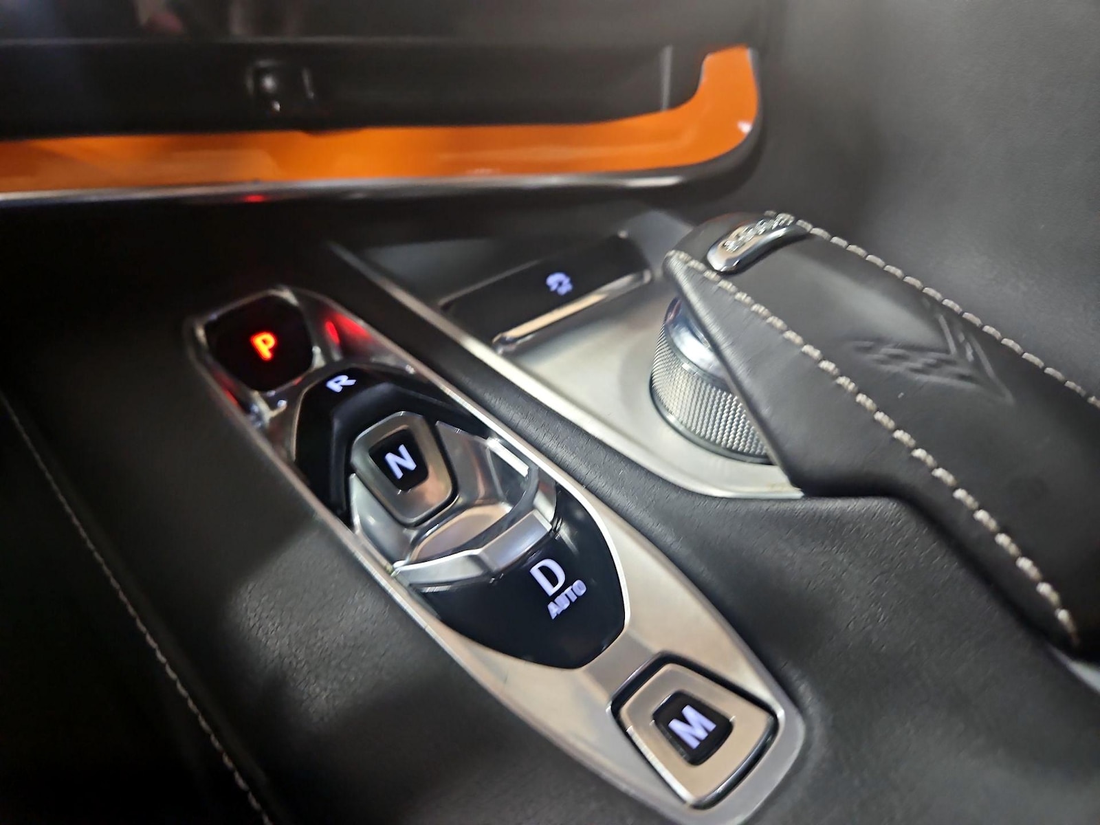 2020 Chevrolet Corvette 1LT - Photo 18