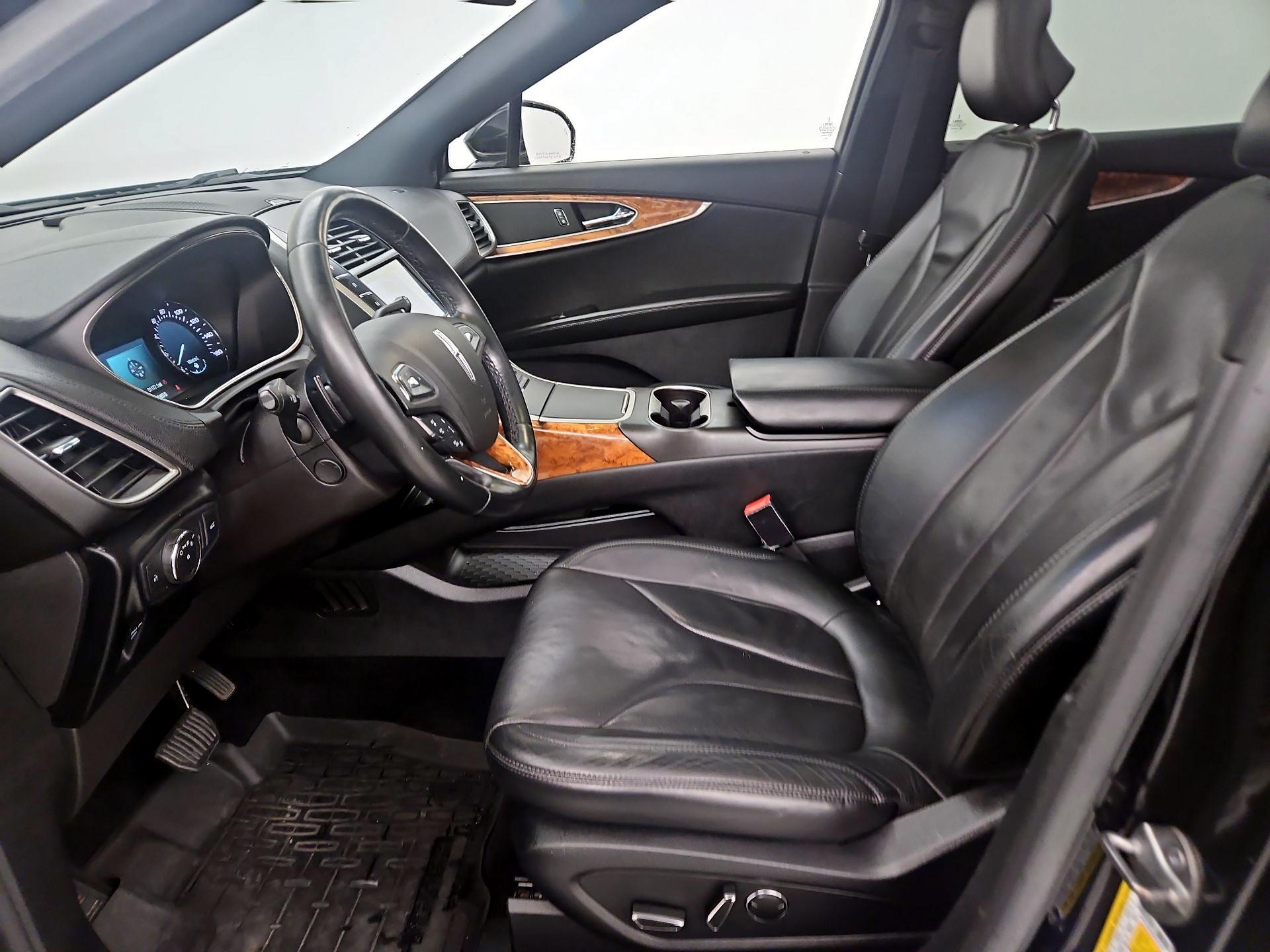 Thumbnail: 2016 Lincoln MKX - 11