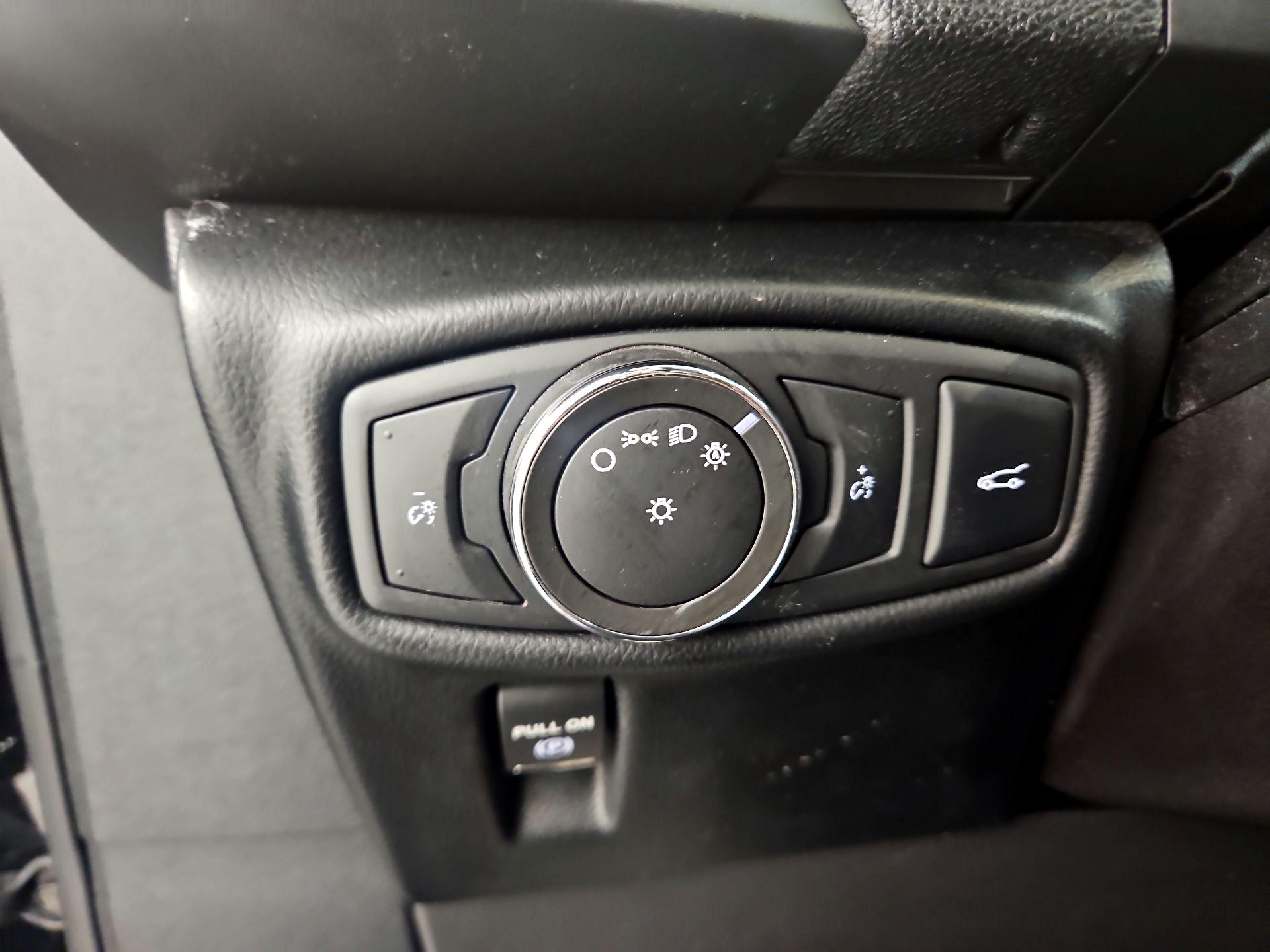 Thumbnail: 2016 Lincoln MKX - 13