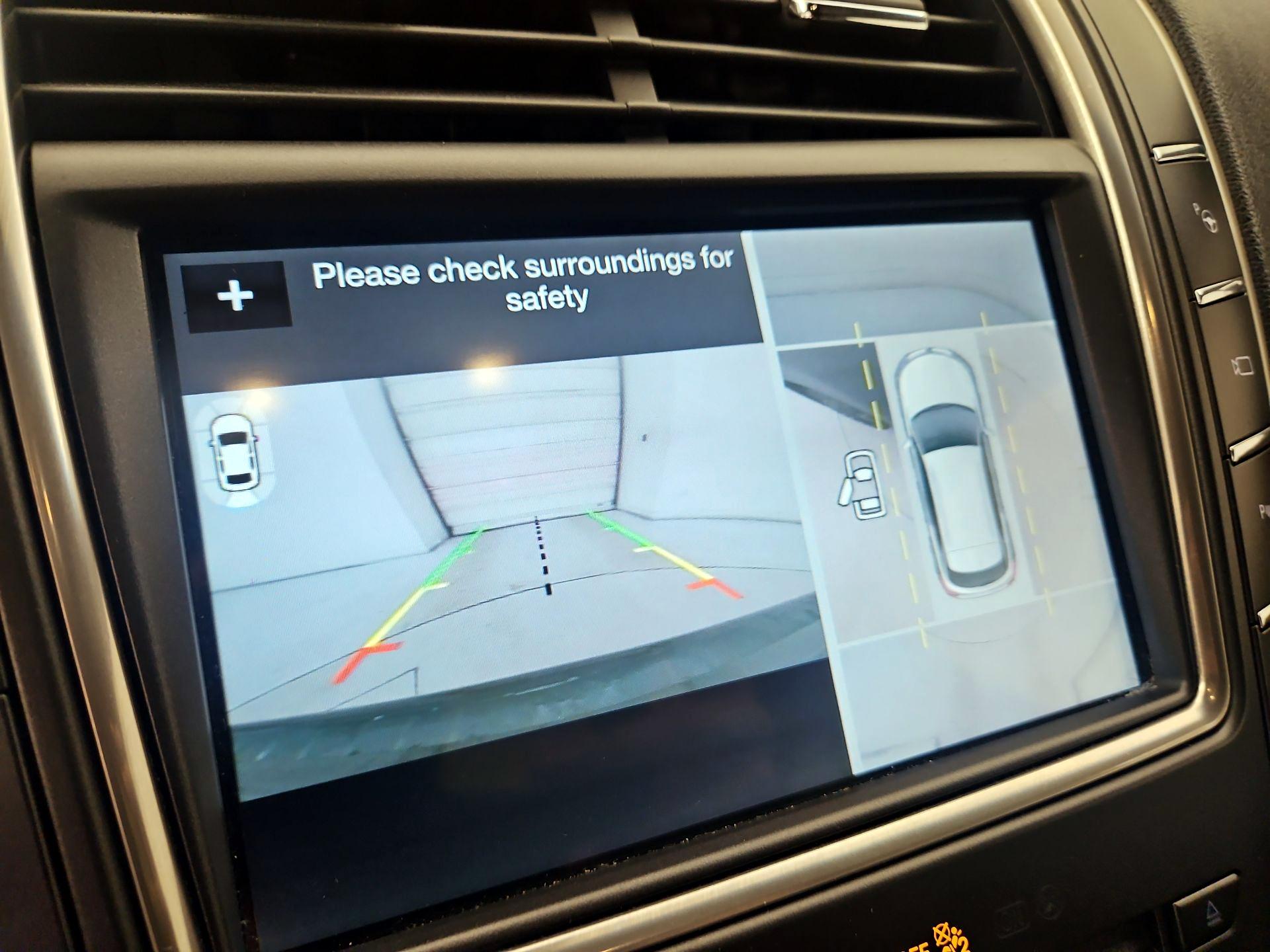 Thumbnail: 2016 Lincoln MKX - 15