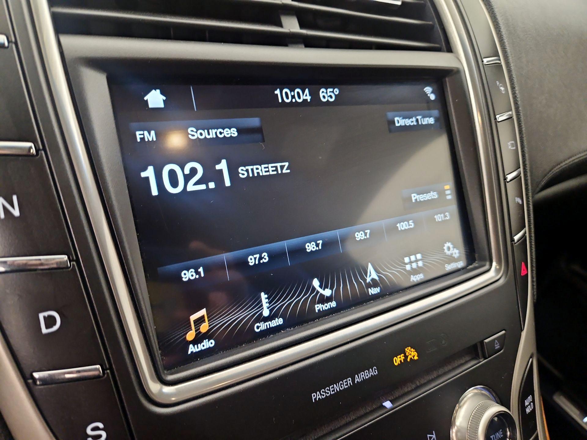 Thumbnail: 2016 Lincoln MKX - 16