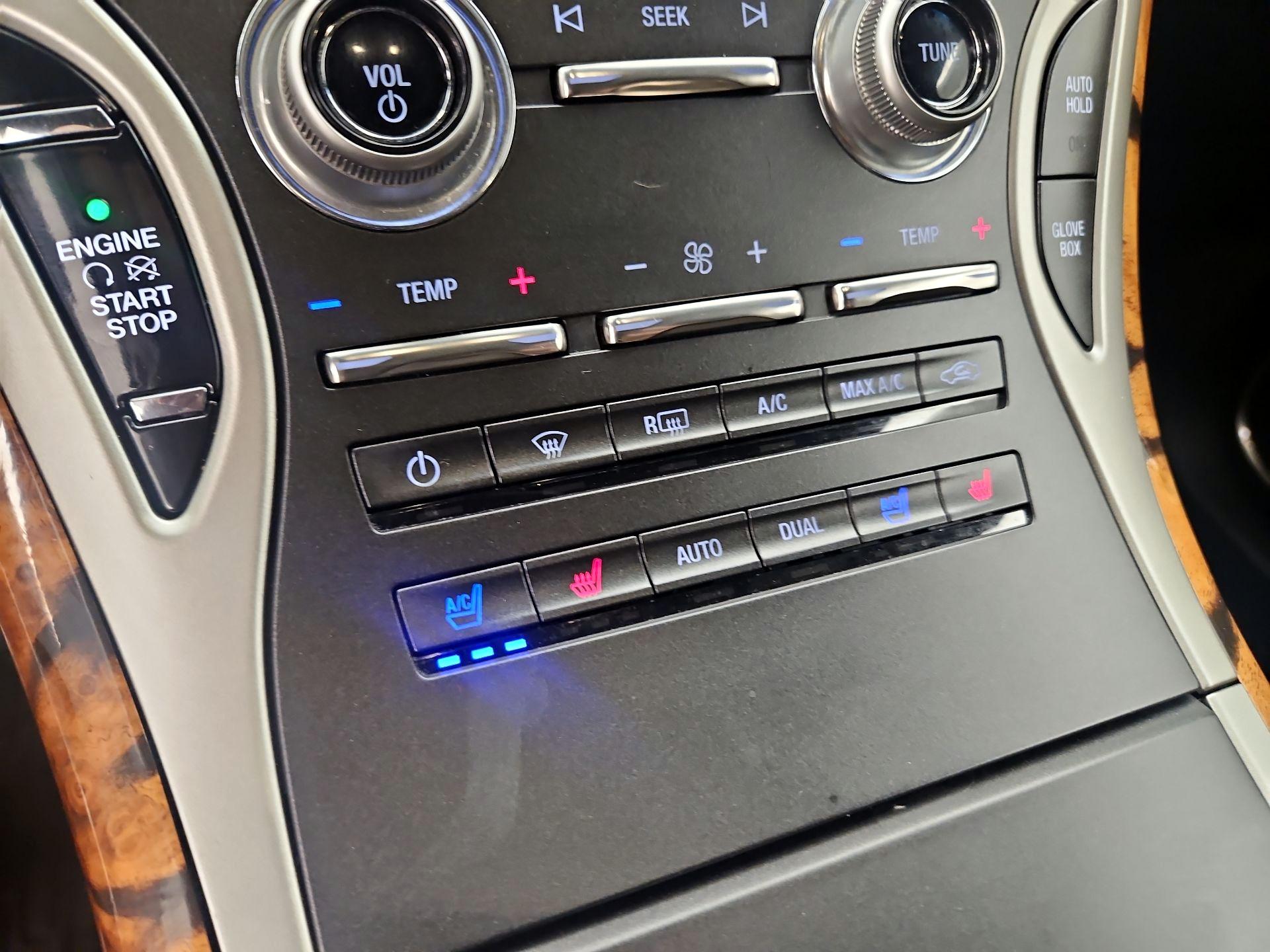 Thumbnail: 2016 Lincoln MKX - 17