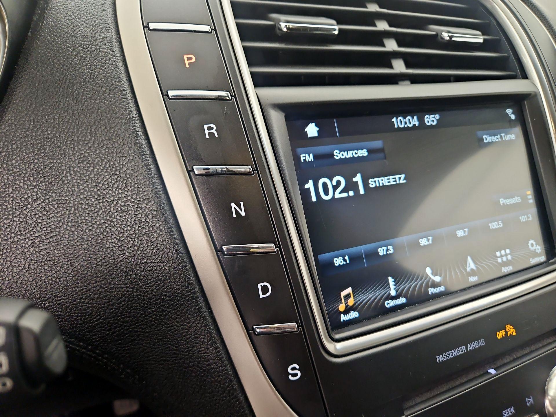 Thumbnail: 2016 Lincoln MKX - 18