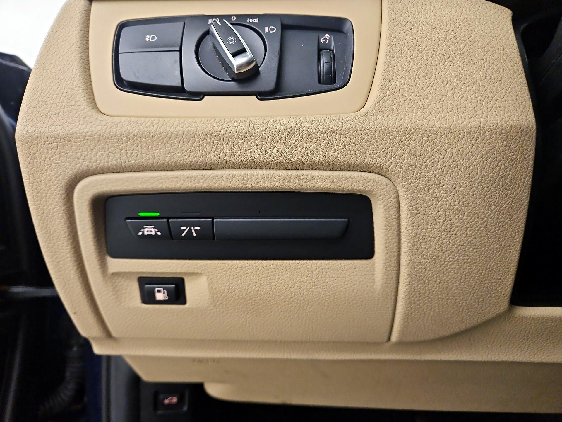 Thumbnail: 2018 BMW 3 Series - 13