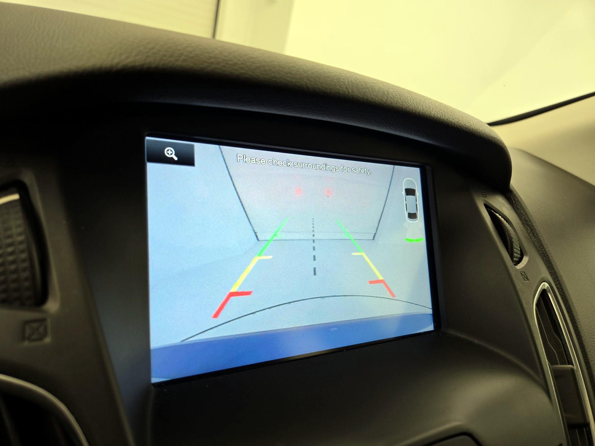 Thumbnail: 2015 Ford Focus - 14