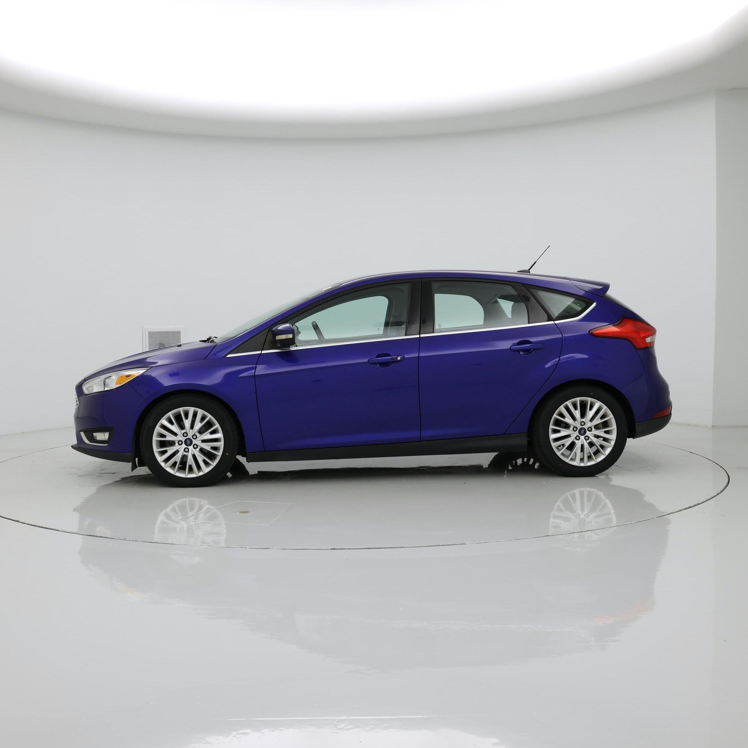 Thumbnail: 2015 Ford Focus - 3