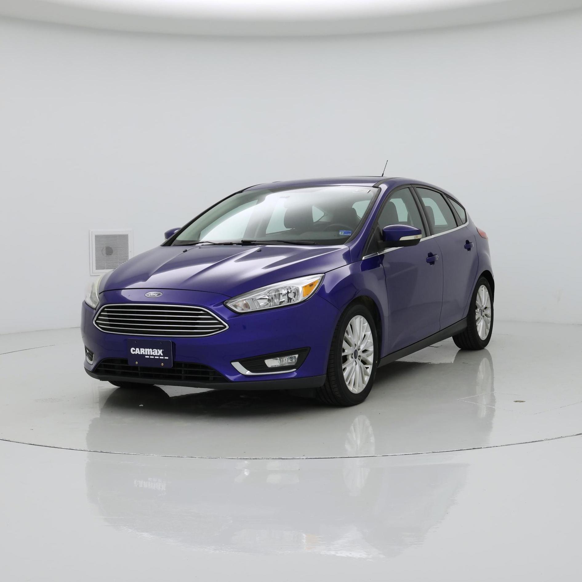 Thumbnail: 2015 Ford Focus - 4