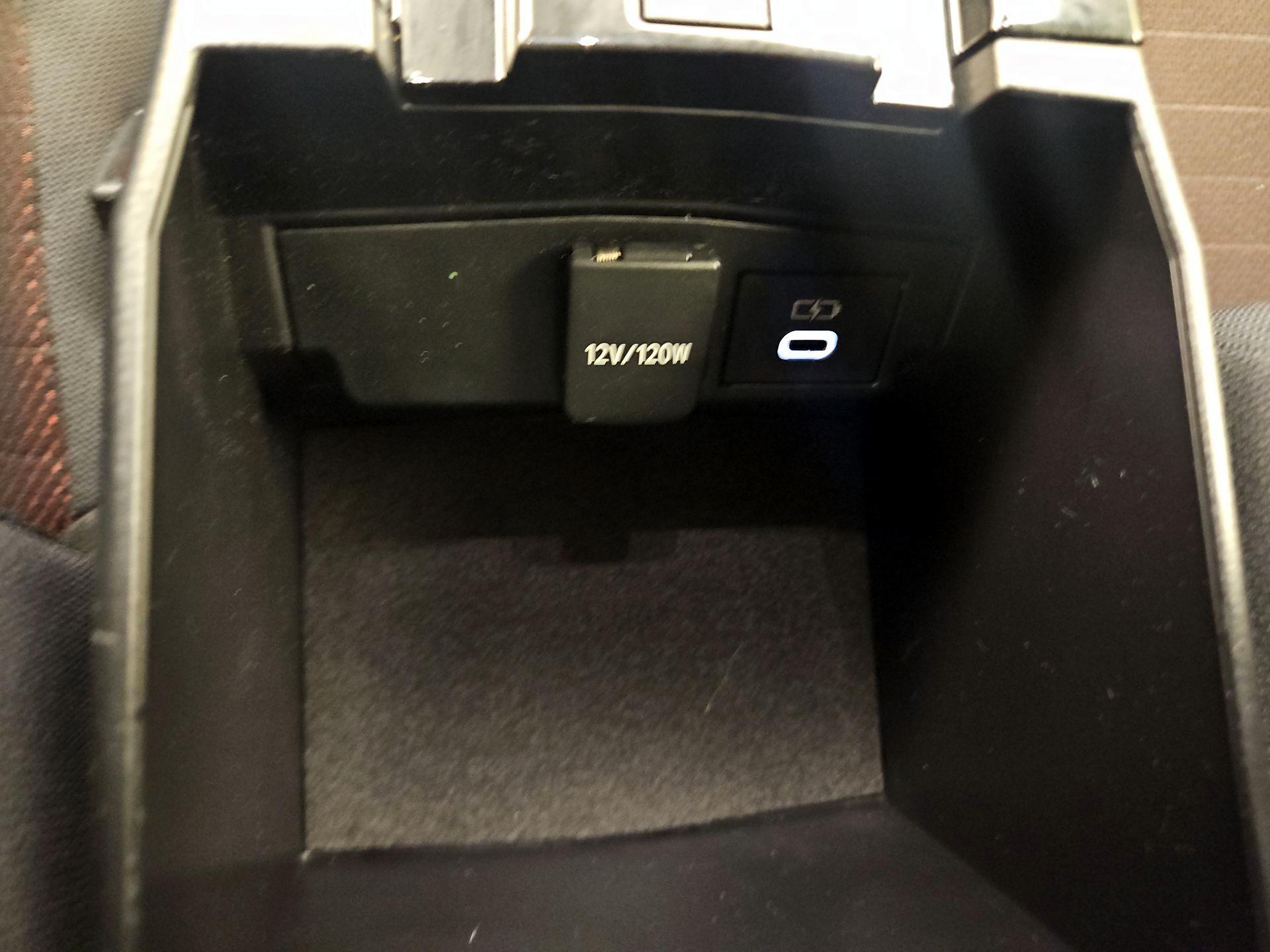 Thumbnail: 2024 Toyota Corolla - 18