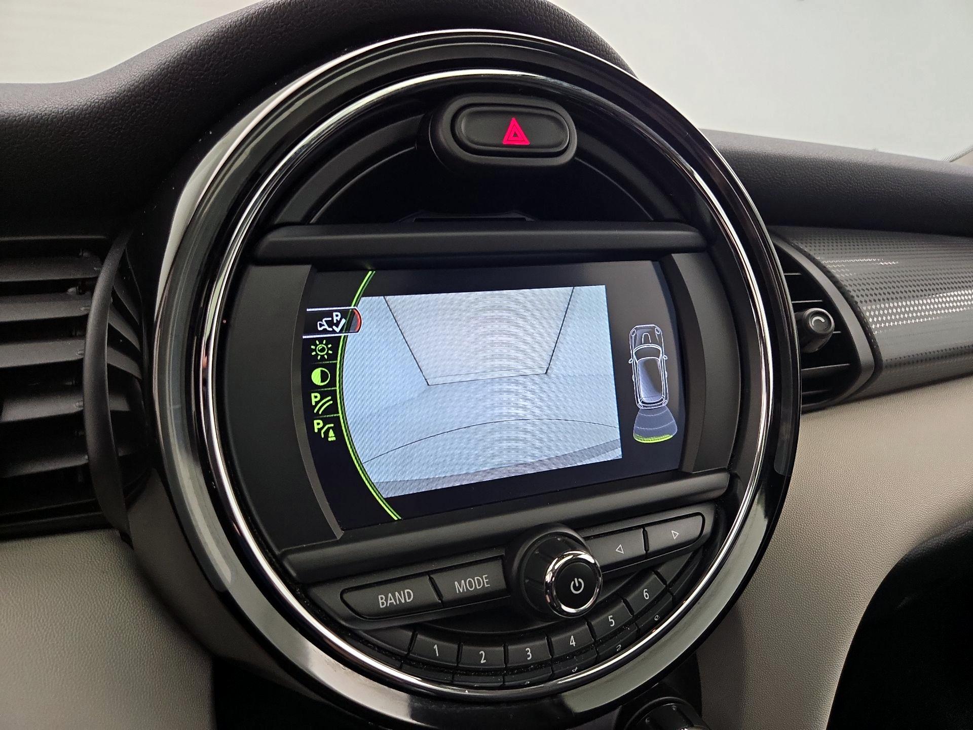 Thumbnail: 2017 MINI Cooper Hardtop - 14