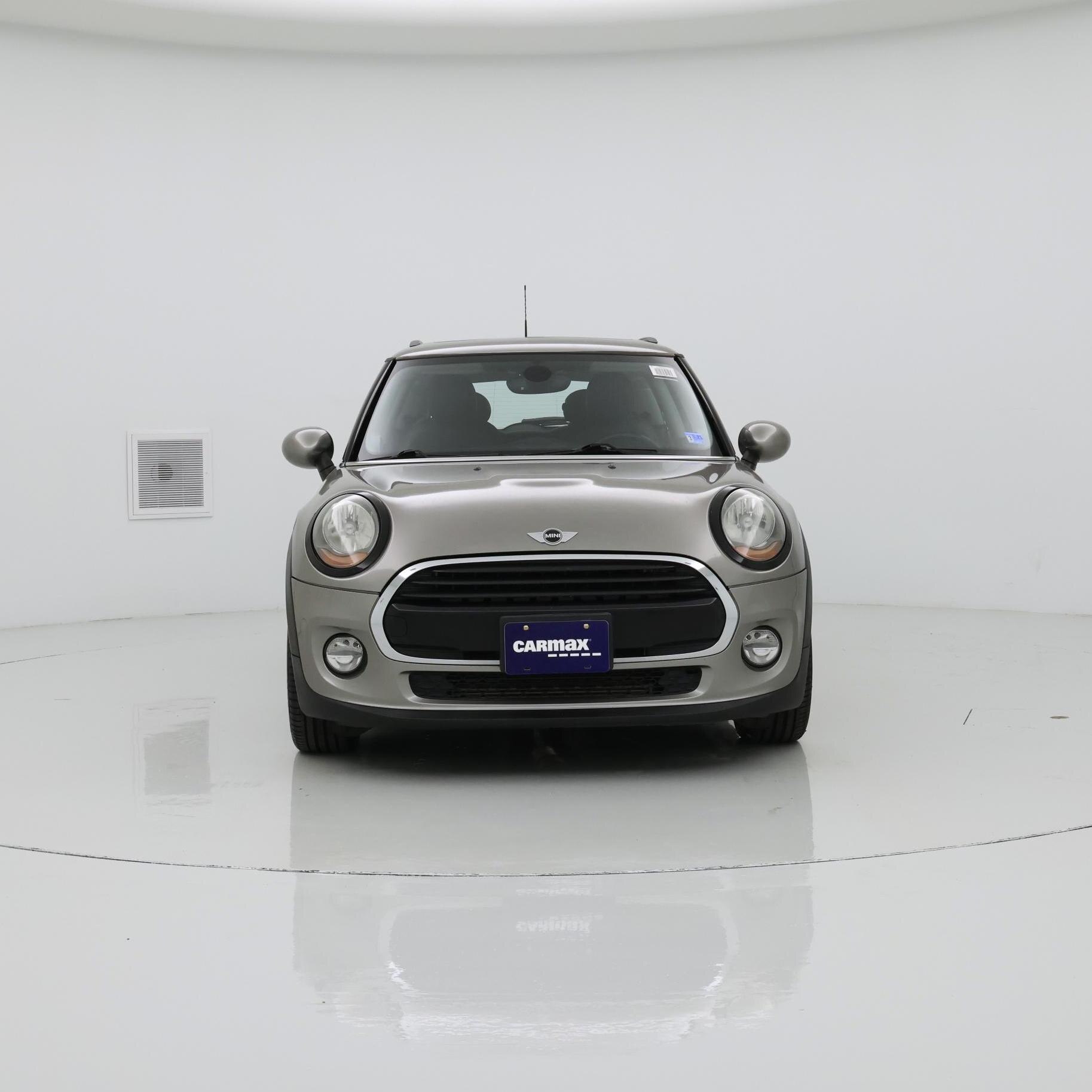 Thumbnail: 2017 MINI Cooper Hardtop - 5