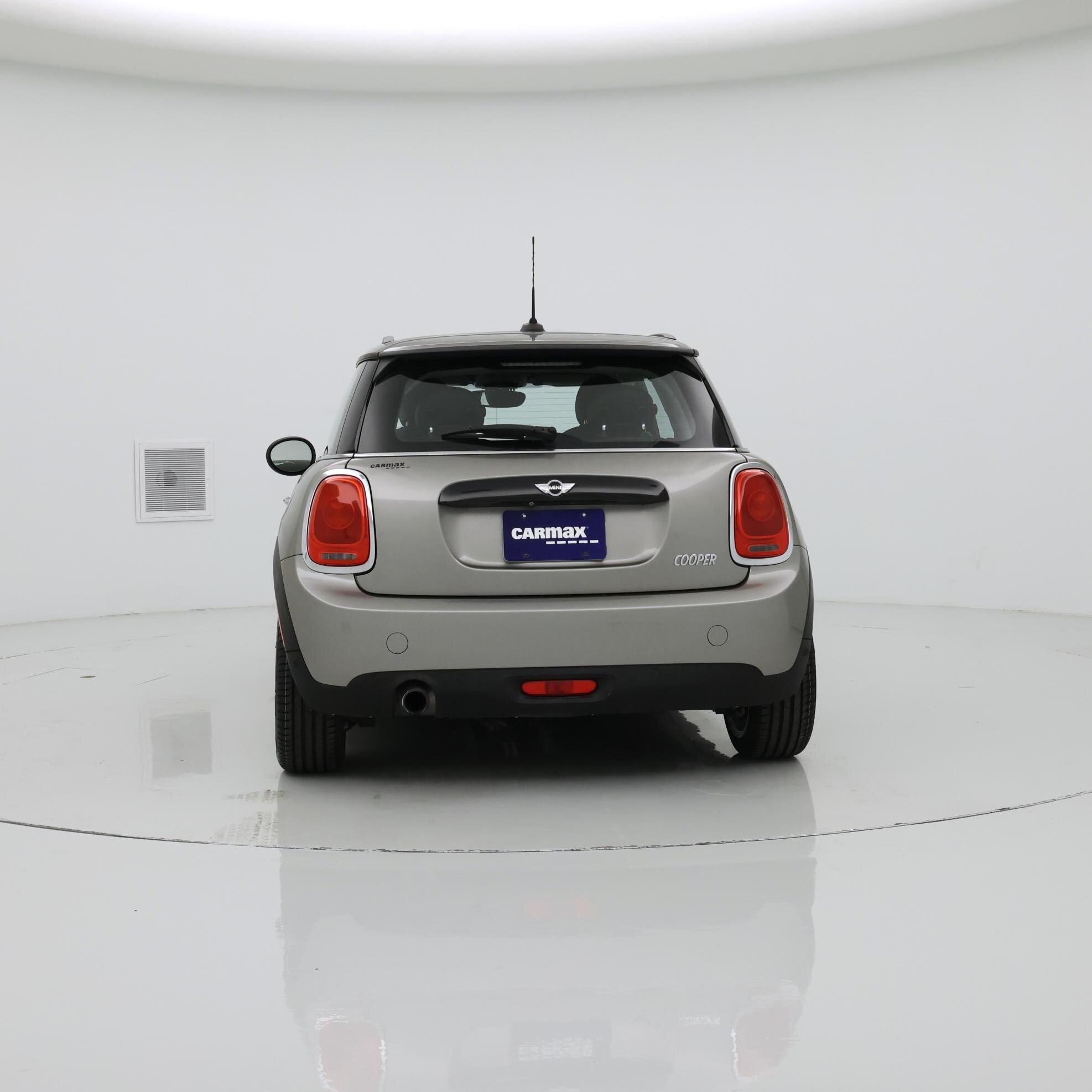 Thumbnail: 2017 MINI Cooper Hardtop - 6