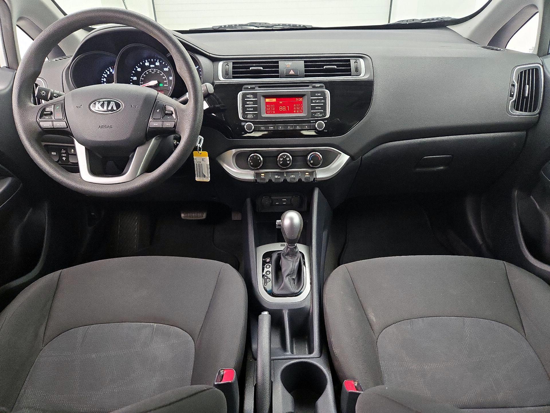 Thumbnail: 2016 Kia Rio - 9