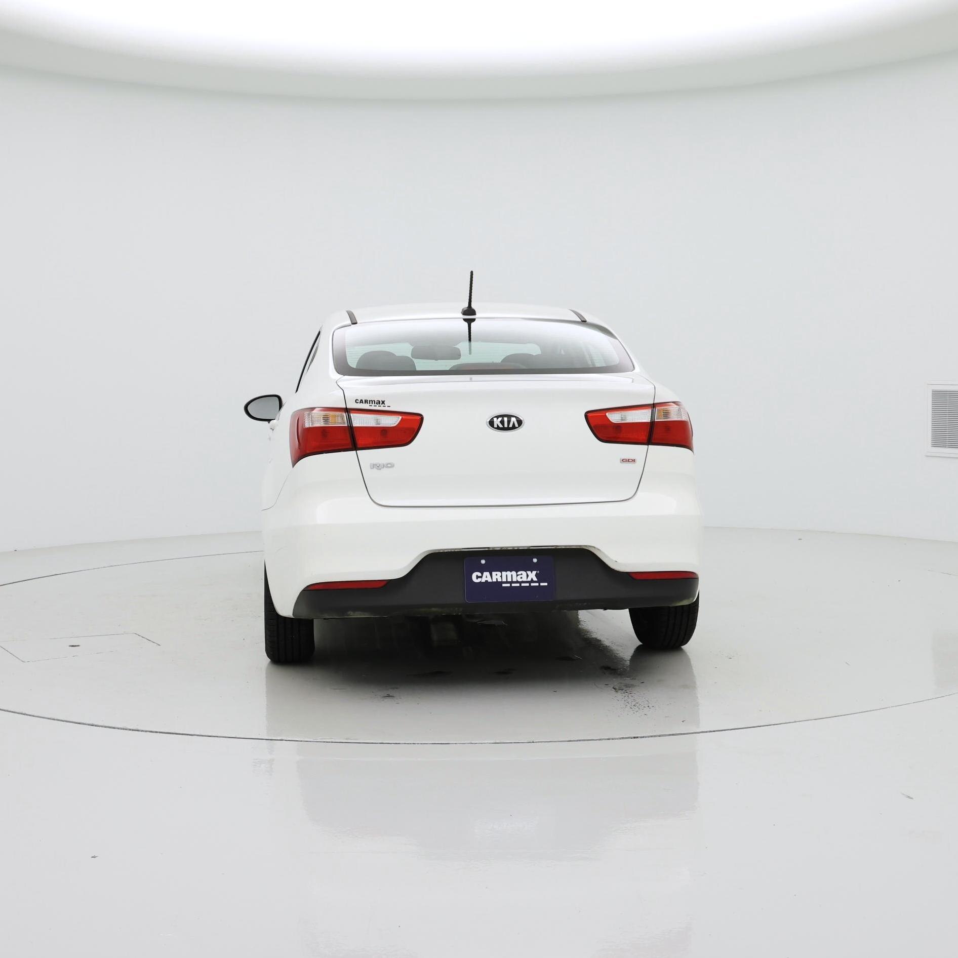 Thumbnail: 2016 Kia Rio - 6