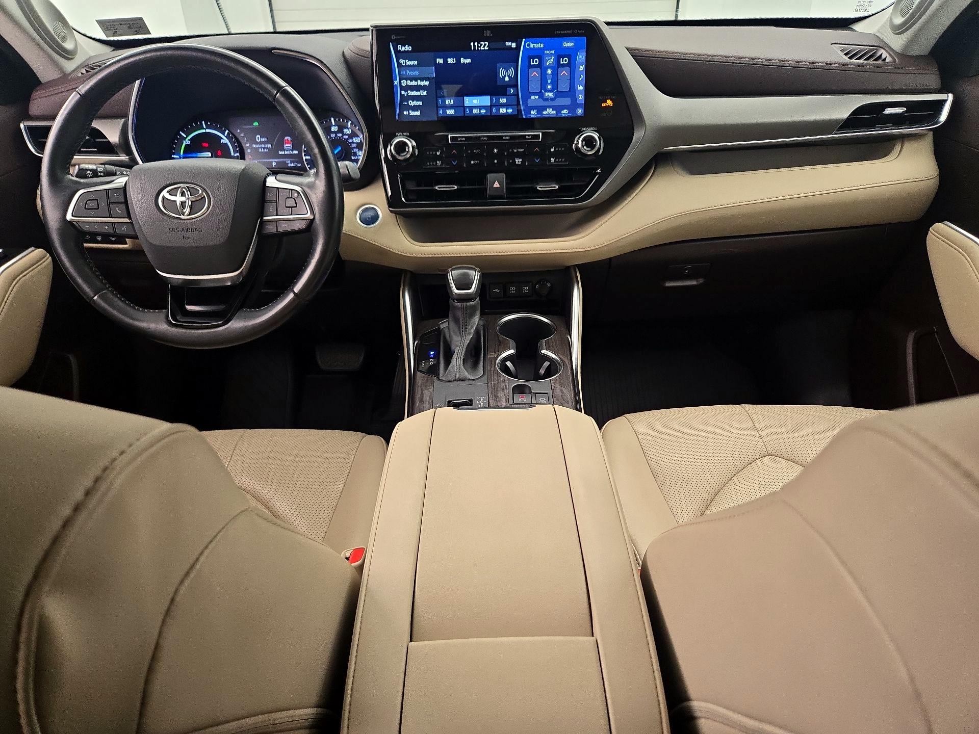 Thumbnail: 2021 Toyota Highlander - 9
